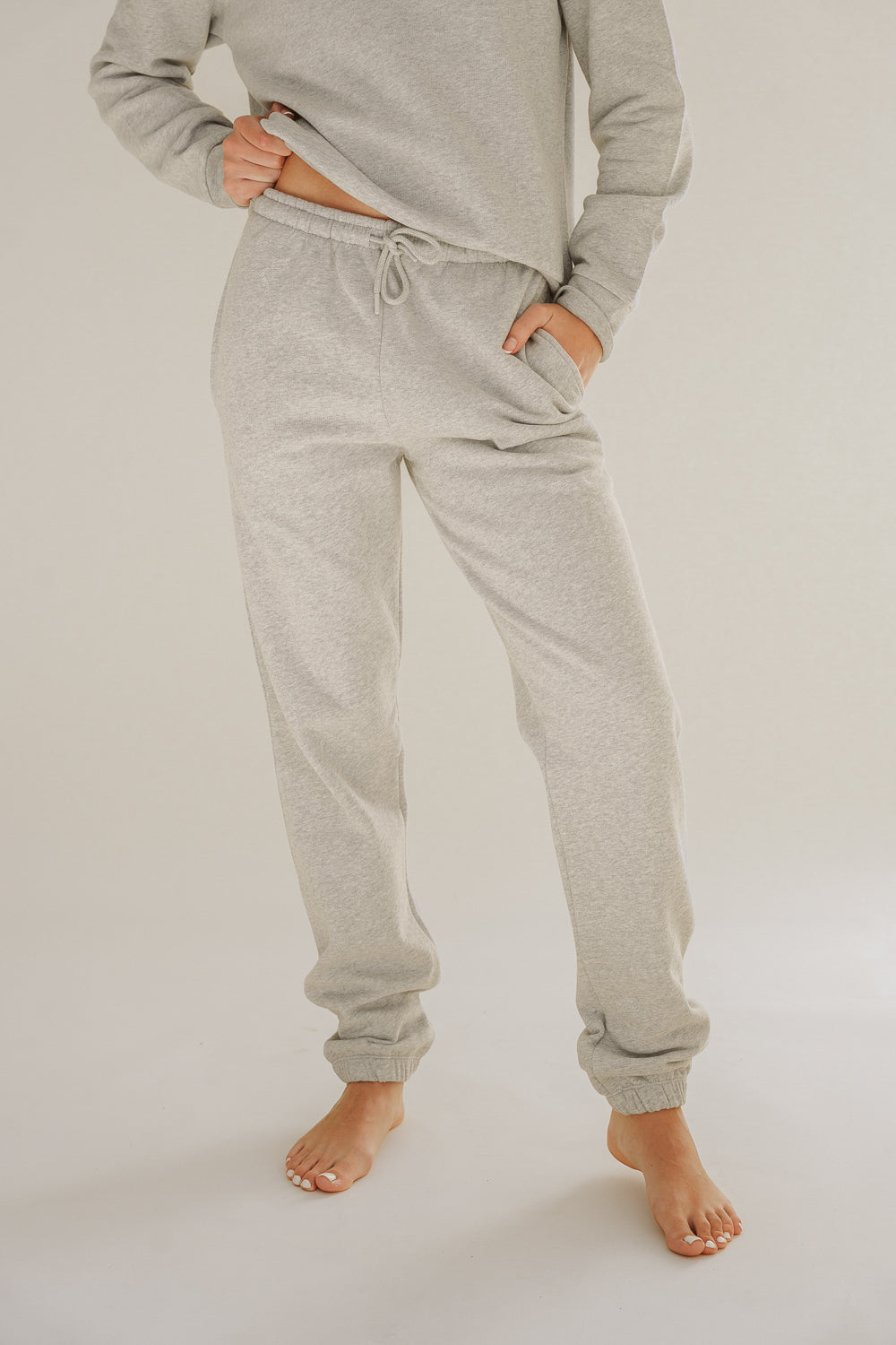 Hellgraue Jogginghose AAMY aus 100% Bio-Baumwolle von Pura Clothing