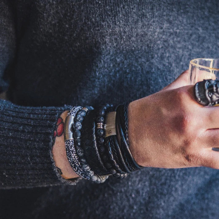 Men's bracelet Basic handmade in shiny black from Steel & Barnett