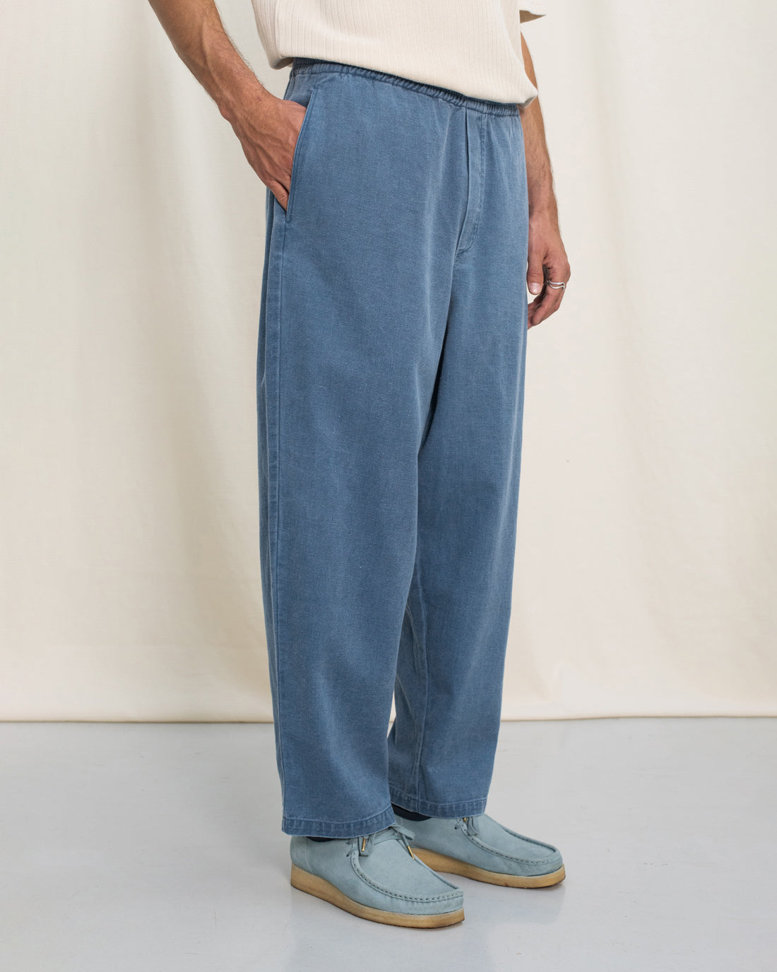 Blaue Denim Hose aus recycelter Baumwolle von Rotholz