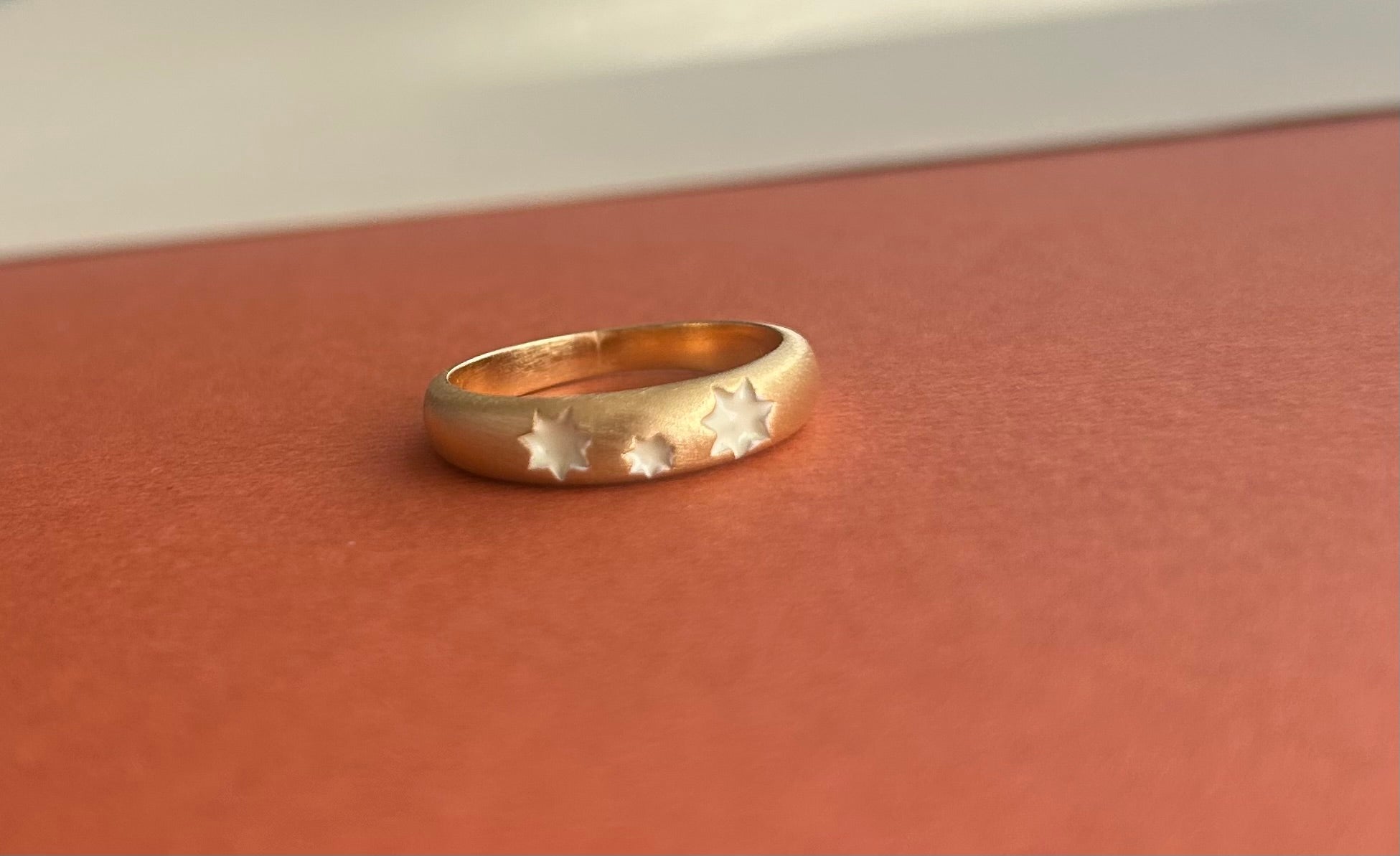 Bague STAR*ina émail blanc cassé édition limitée