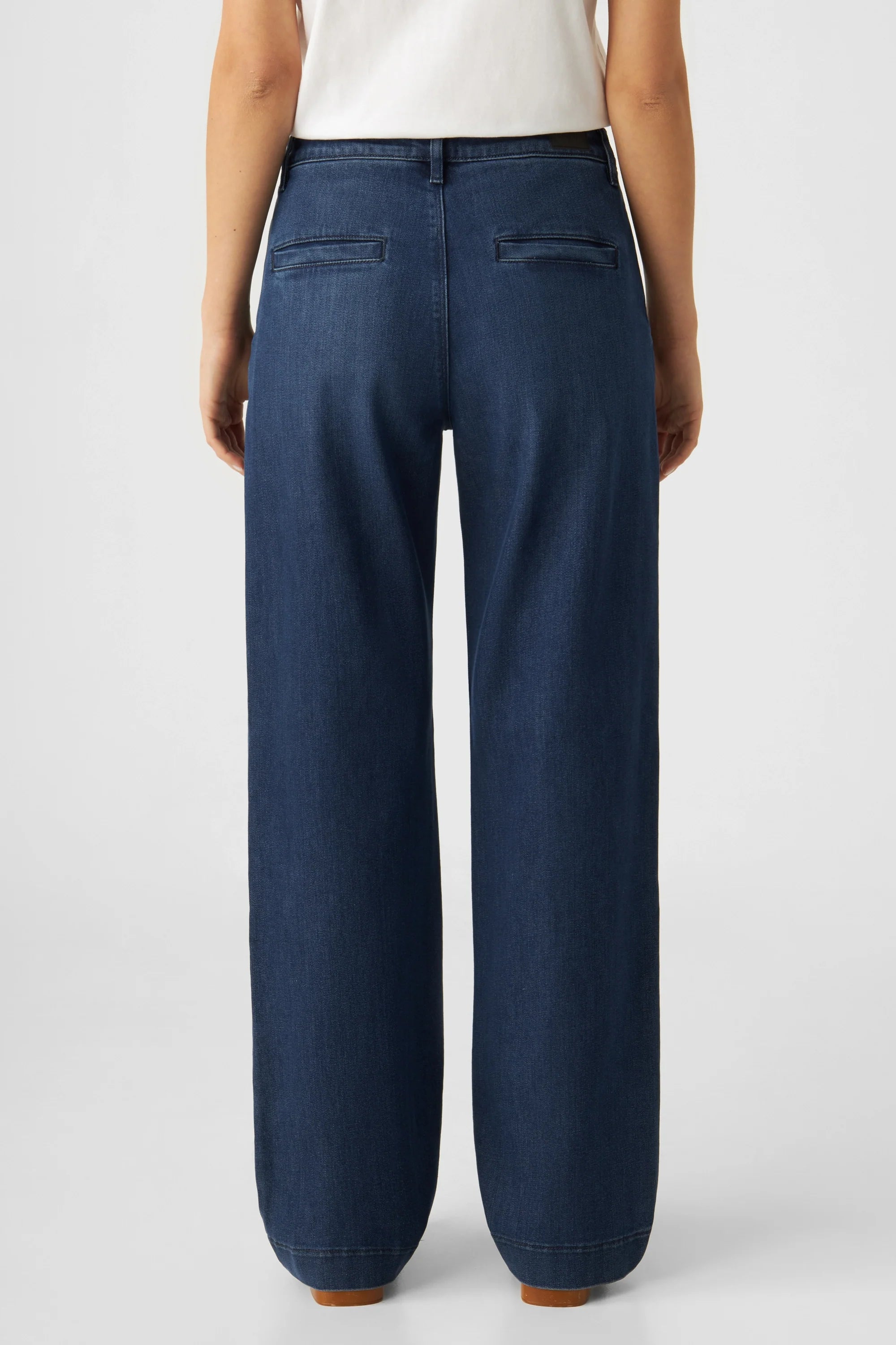 Jean évasé bleu foncé GLOW en Tencel de Dawn Denim
