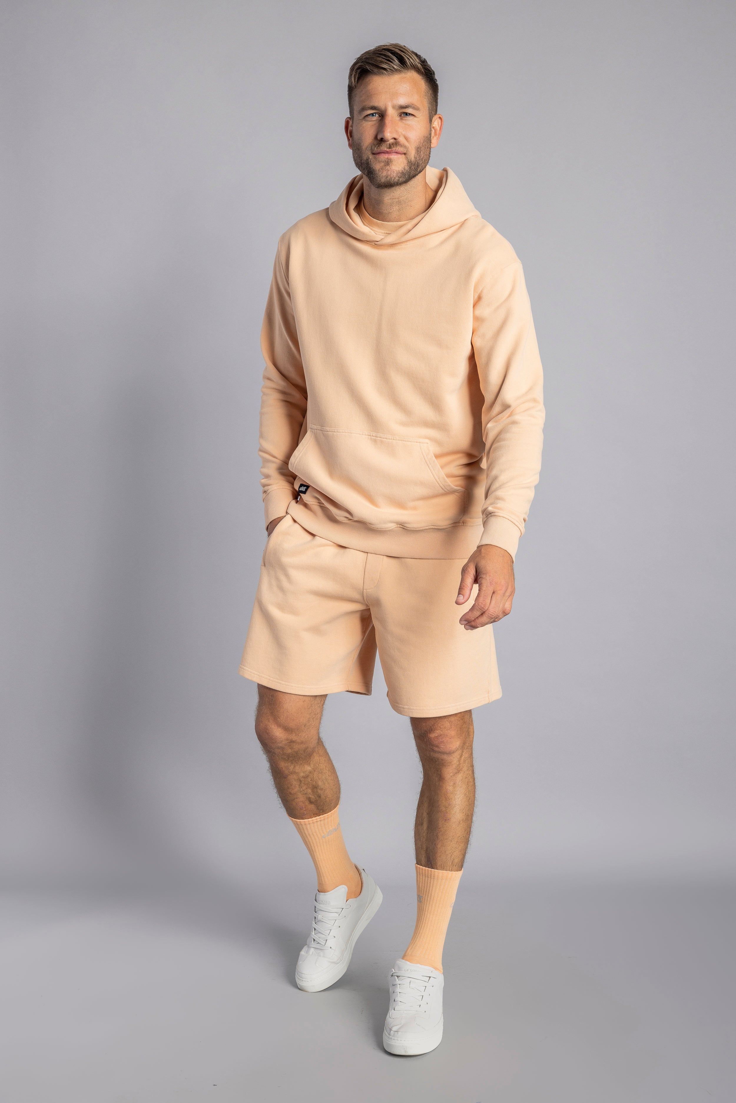 Short de survêtement orange clair en coton 100% biologique de DIRTS
