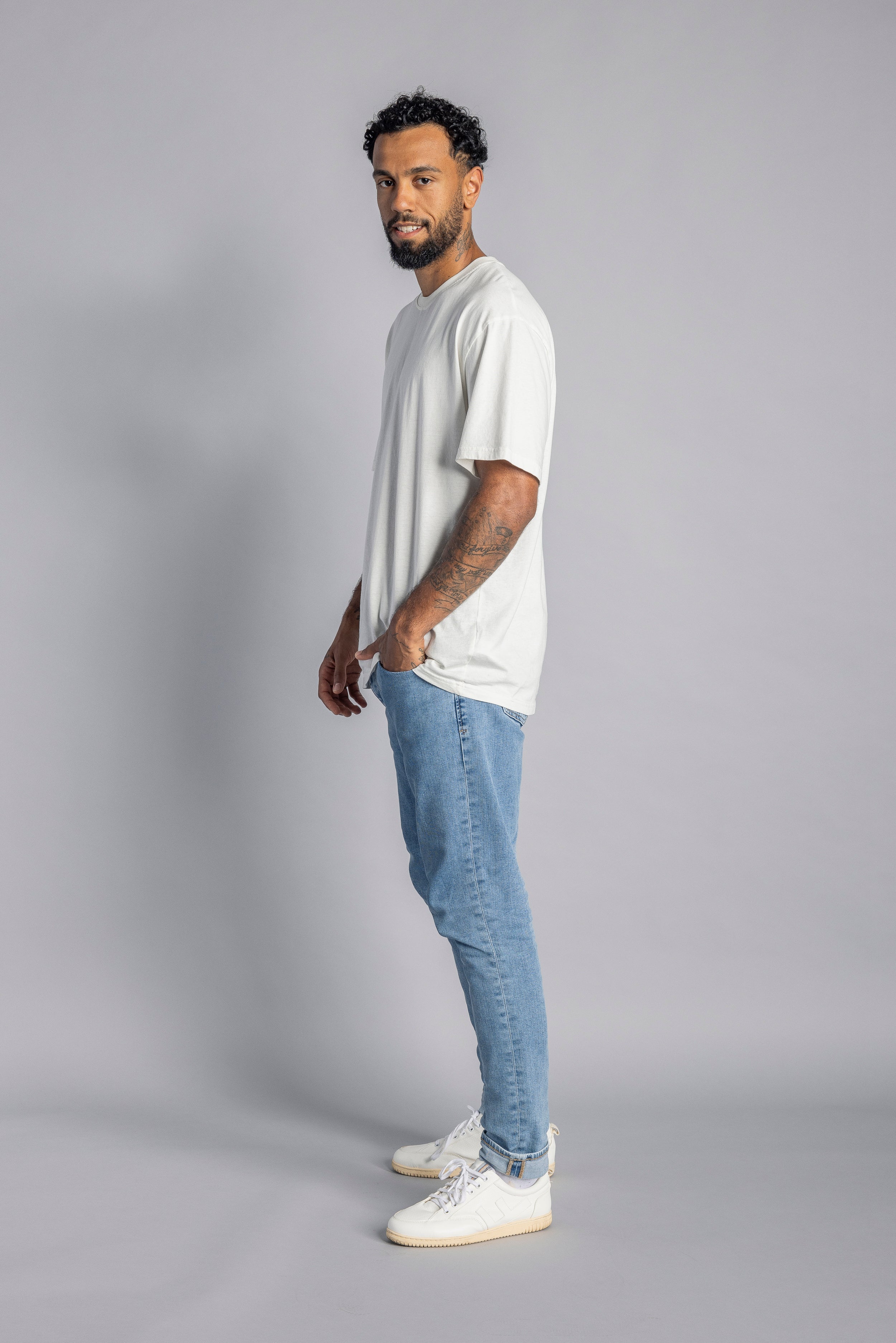 T-shirt oversize blanc en laine recyclée de DIRTS