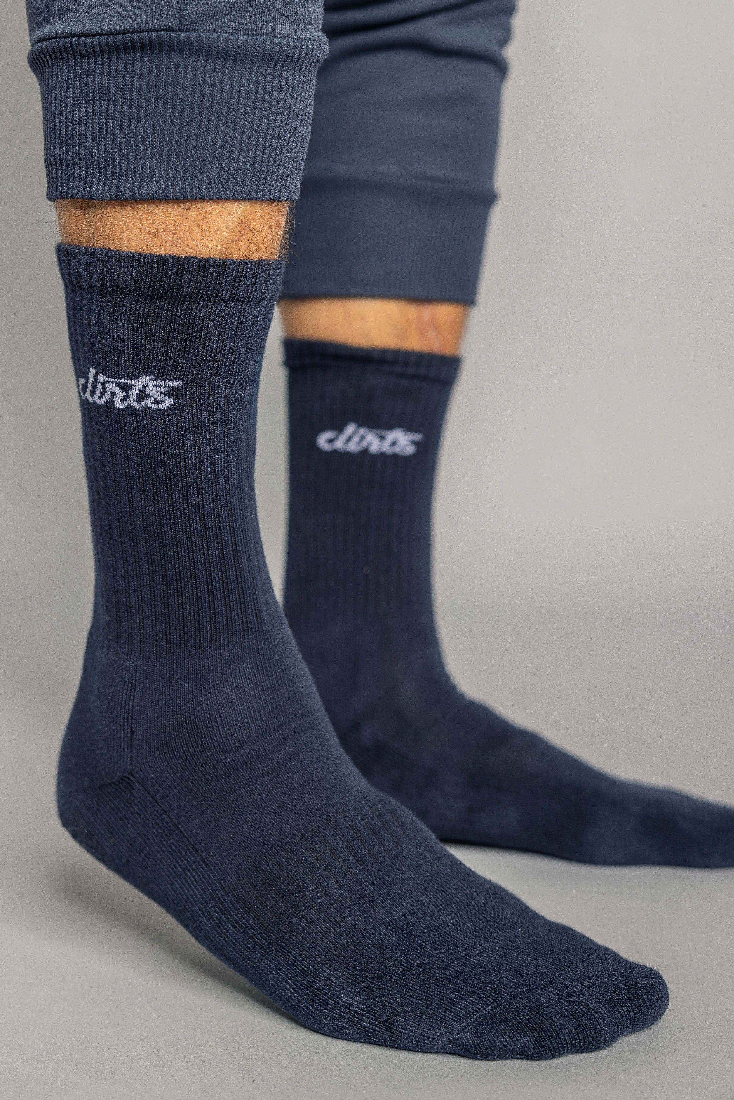 Dunkel-blaue Socken Classic Logo aus Bio-Baumwolle von DIRTS