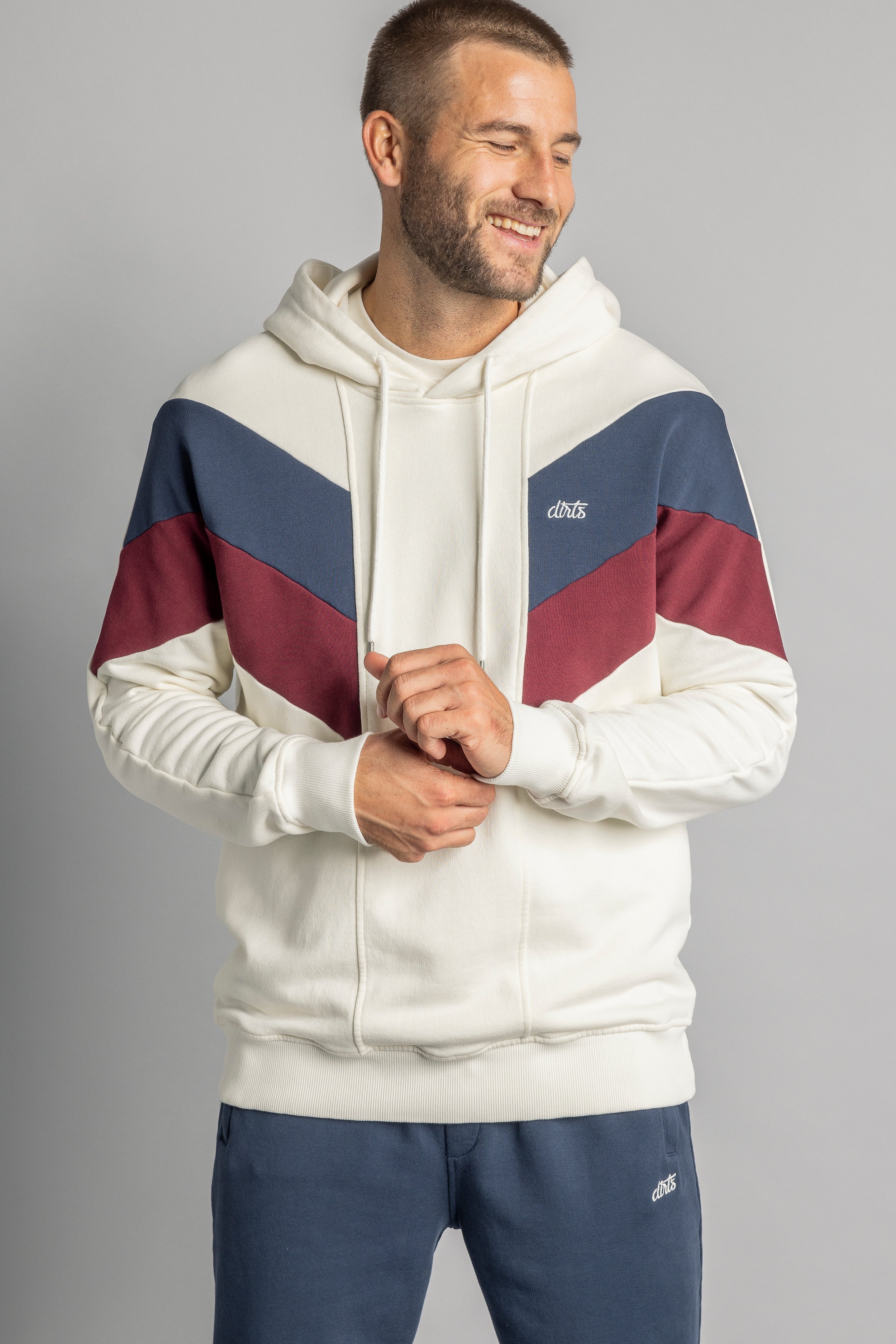 Hoodie Signature made from 100% organic cotton from DIRTS