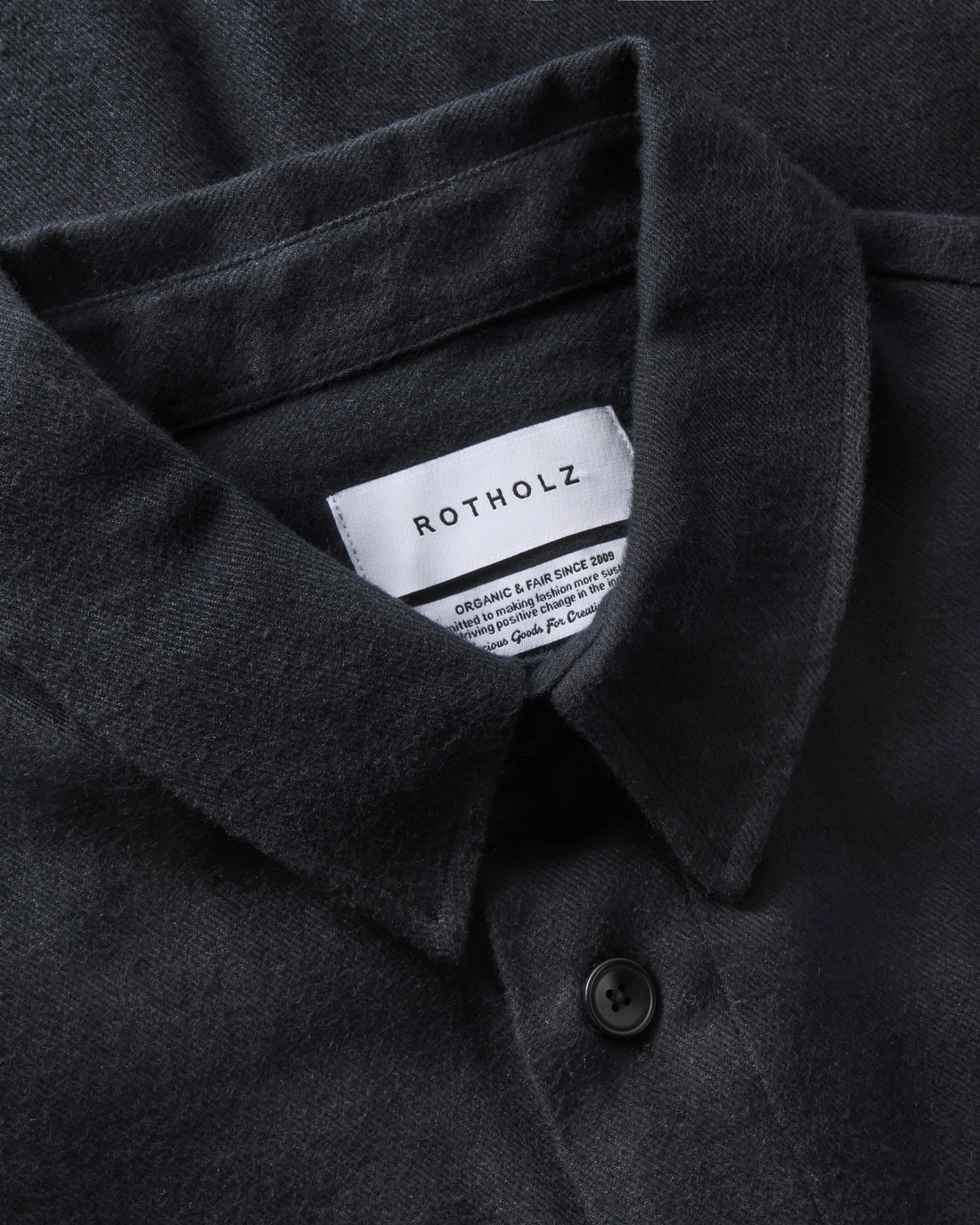 Schwarzes Flanell-Hemd aus 100% Bio-Baumwolle von Rotholz