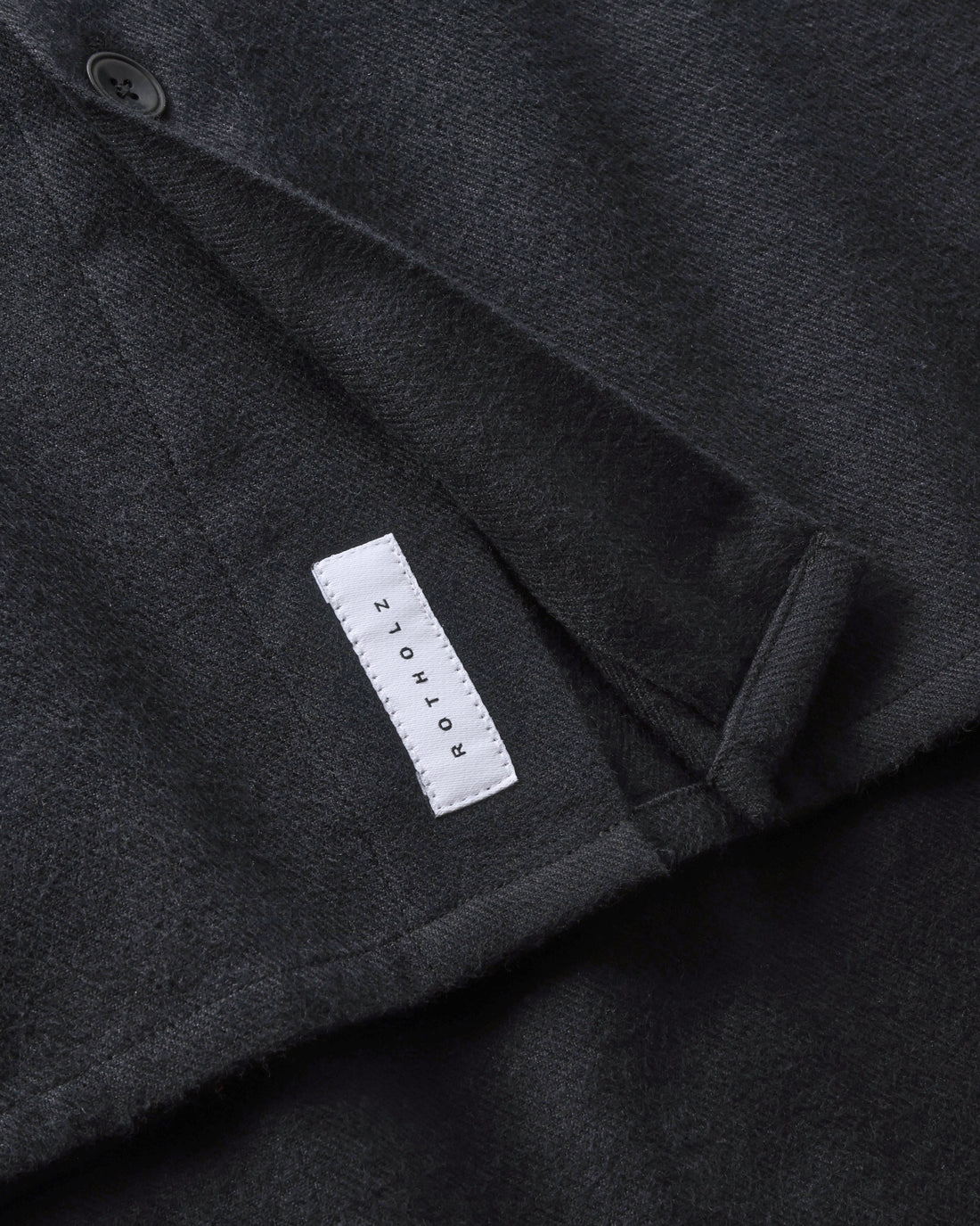 Schwarzes Flanell-Hemd aus 100% Bio-Baumwolle von Rotholz