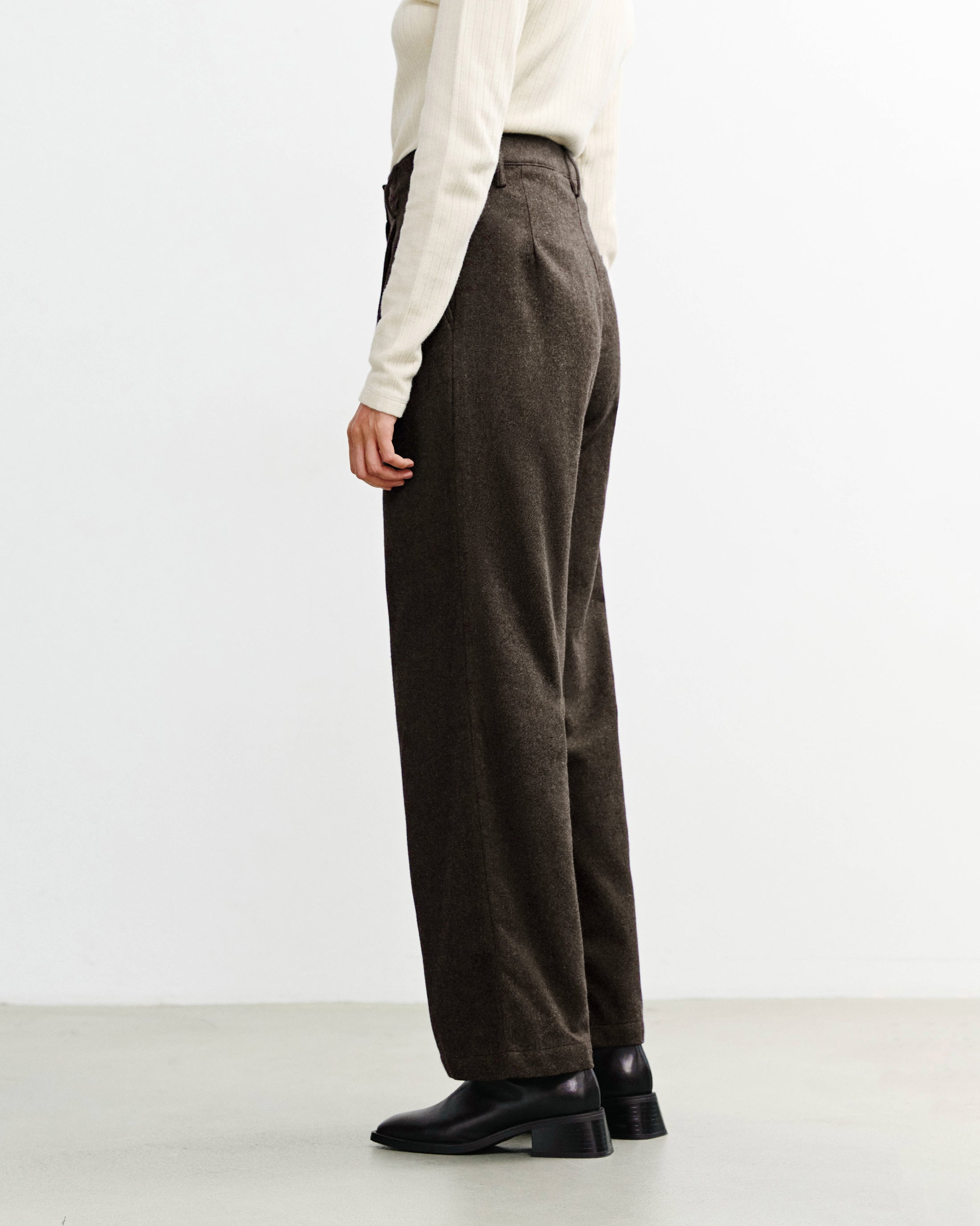 Braune Flanellhose Hight-Waist aus 100% Bio-Baumwolle von Rotholz
