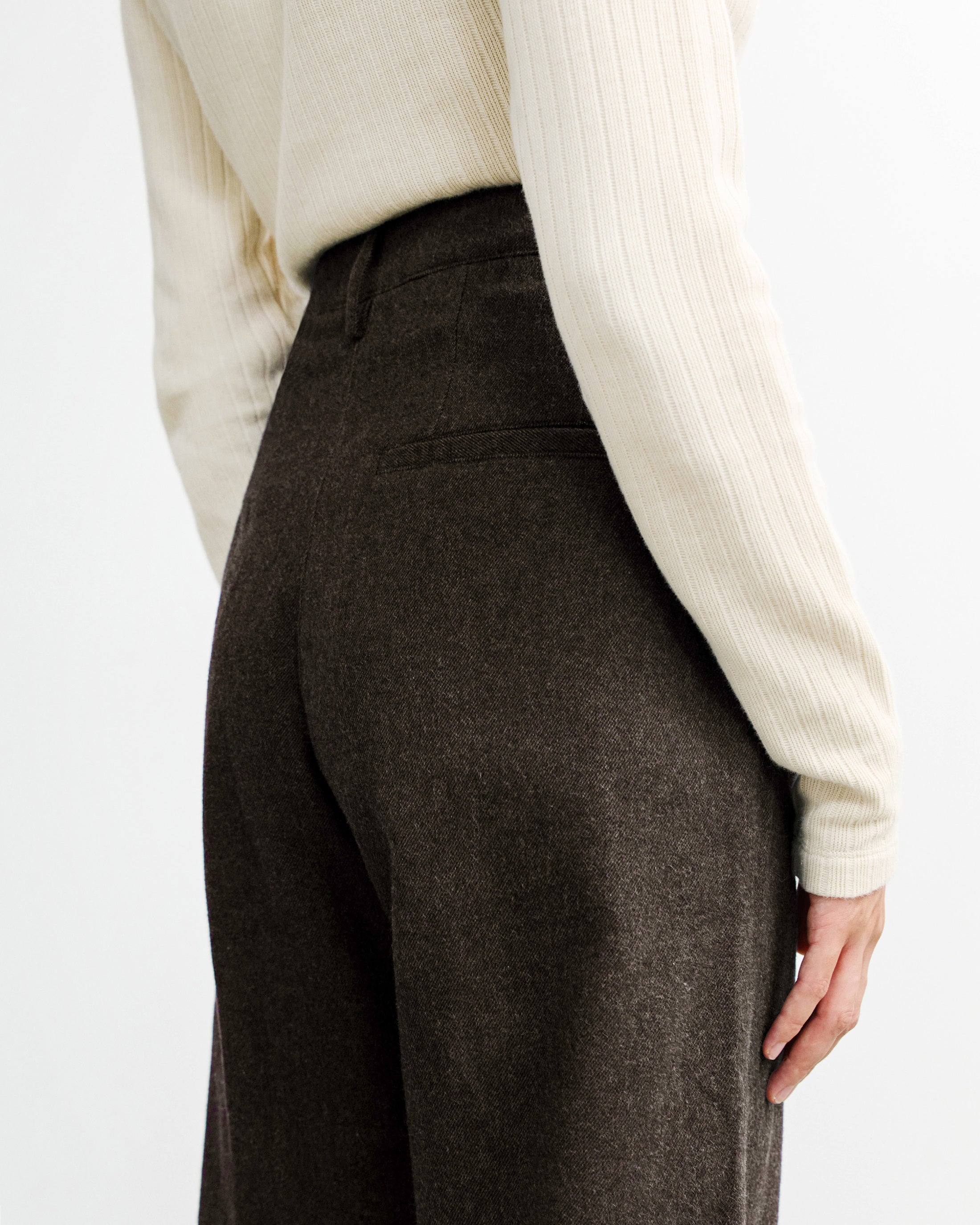 Braune Flanellhose Hight-Waist aus 100% Bio-Baumwolle von Rotholz