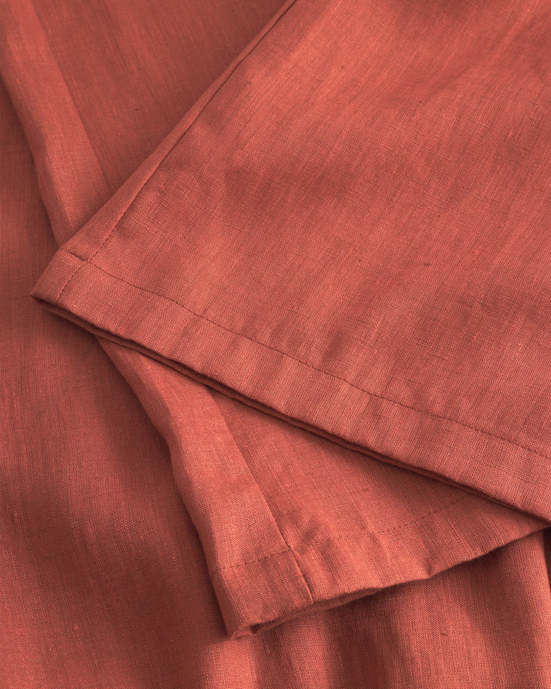 Rote Weite Hose aus 100% Bio-Baumwolle von Rotholz