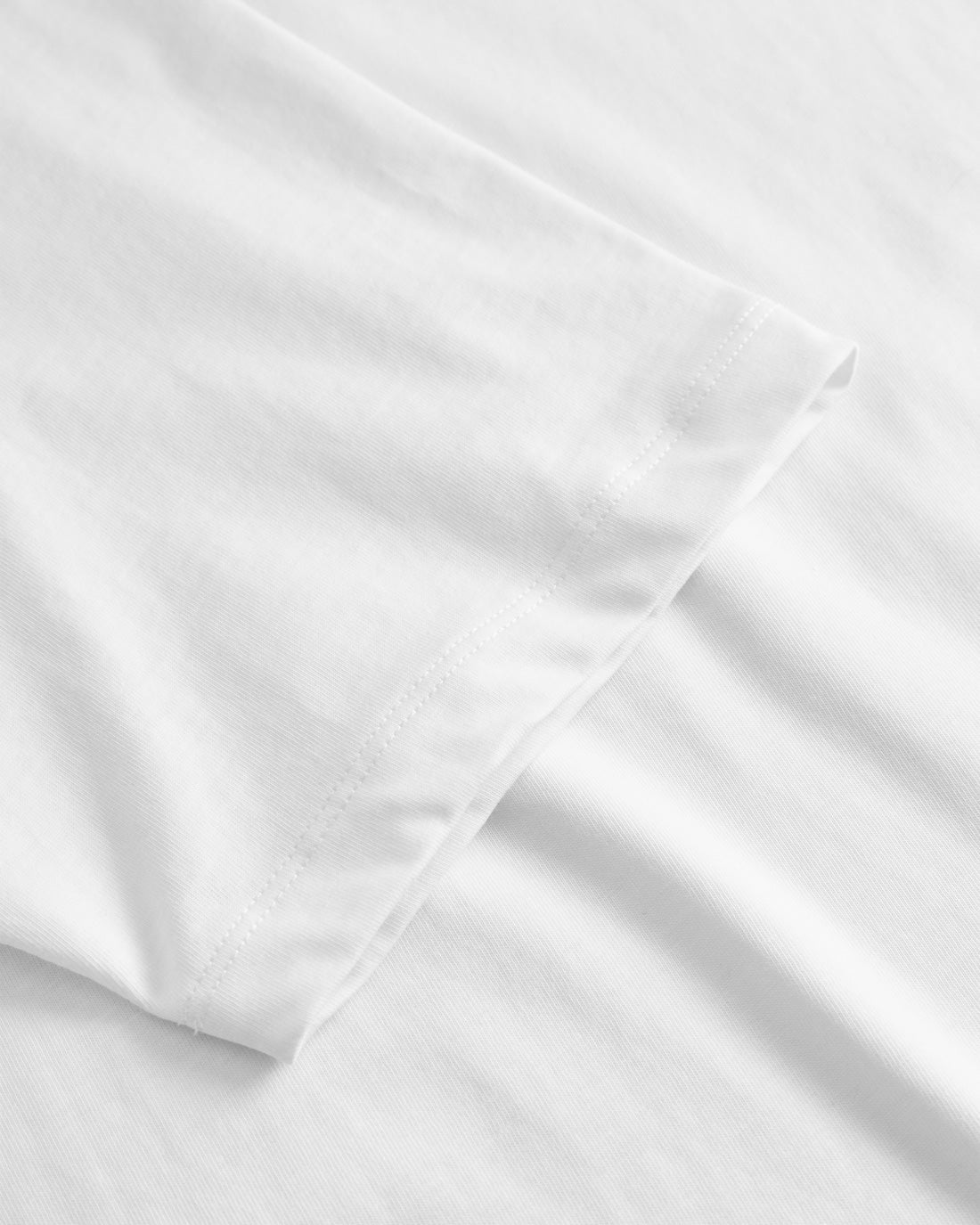 White logo print T-shirt made from 100% organic cotton by Rotholz