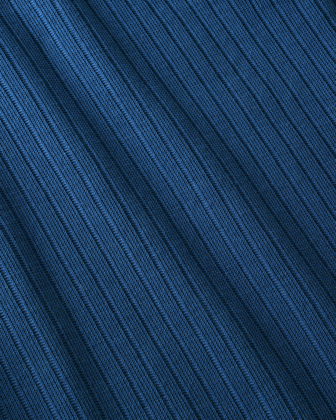 Blaues Langarmshirt aus 100% Bio-Baumwolle von Rotholz