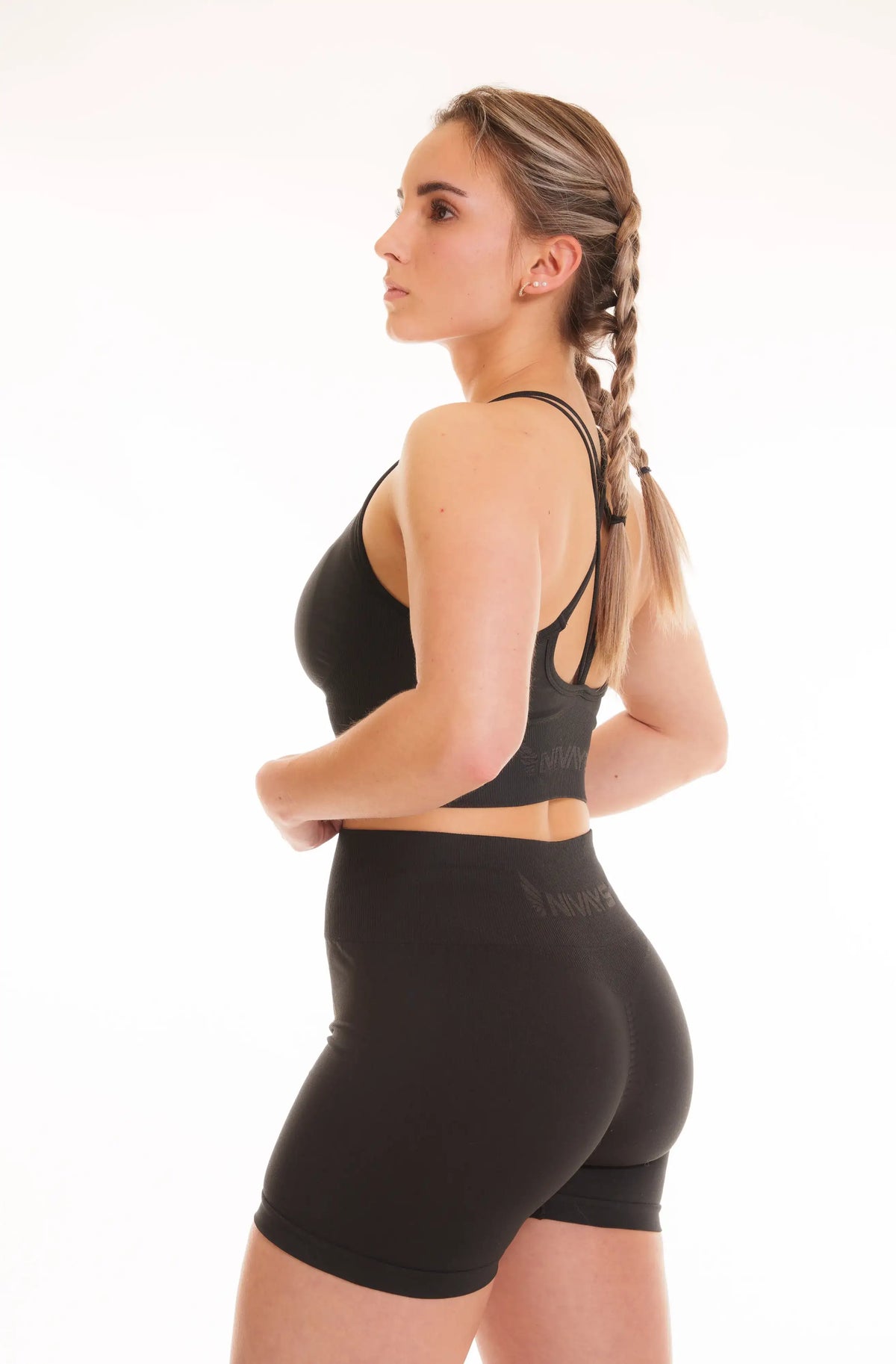 Comfortable and sustainable NIVɅYS Zeyla Seamless Booty Shorts.