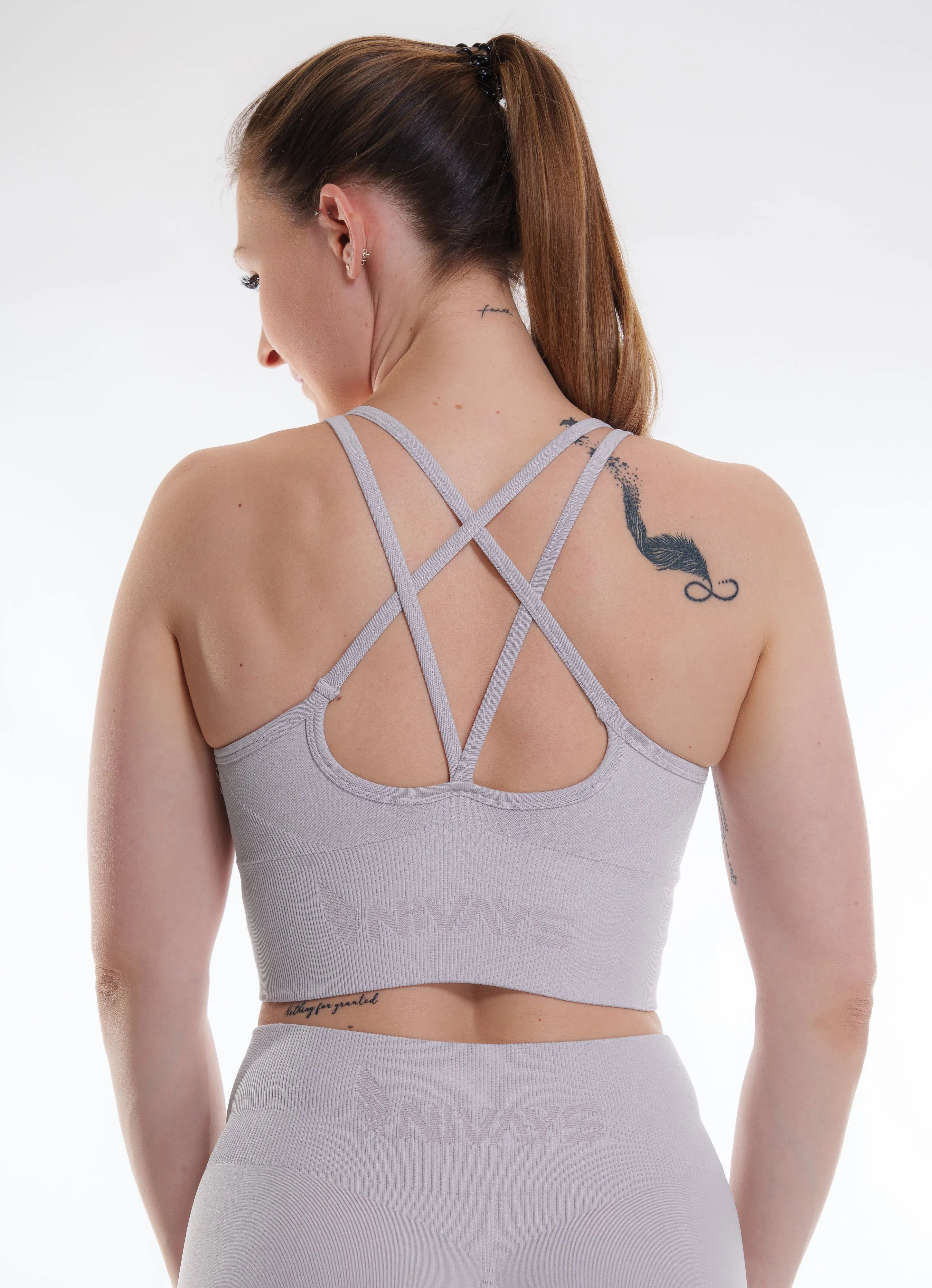 Top Zeyla Seamless made of recycled polyester by Nivays