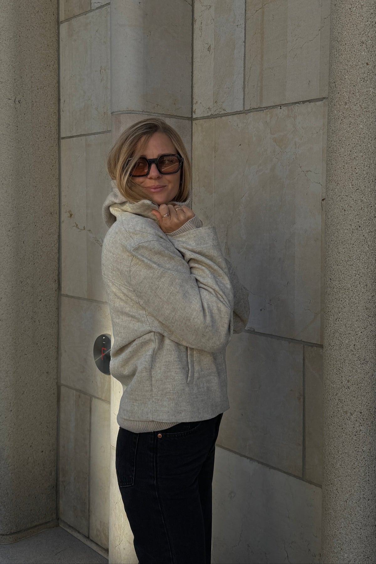 Beige Jacke Signature aus 100% Bio-Merinowolle von Pura Clothing