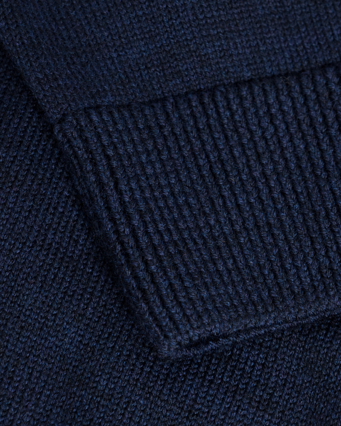 Blauer Cardigan aus 100% Merinowolle von Rotholz