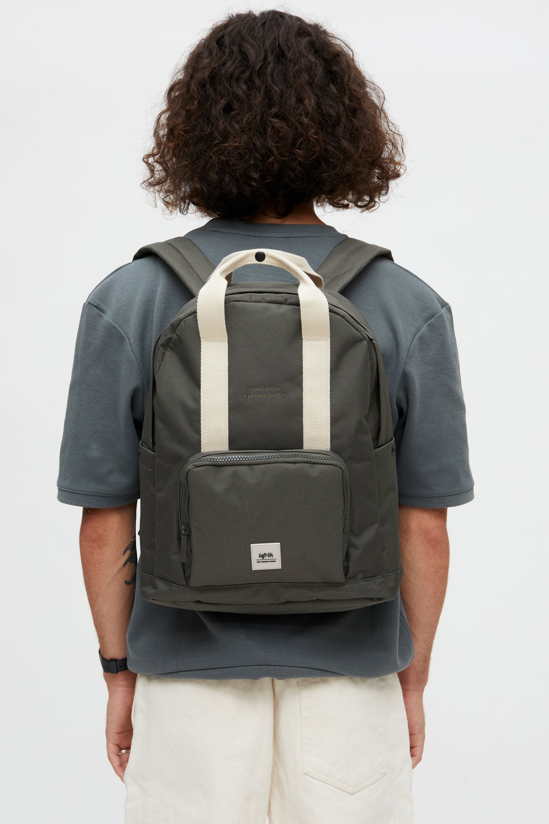 Sac à dos vert foncé Capsule (15l) fabriqué à partir d'une bouteille en plastique PET de Lefrik