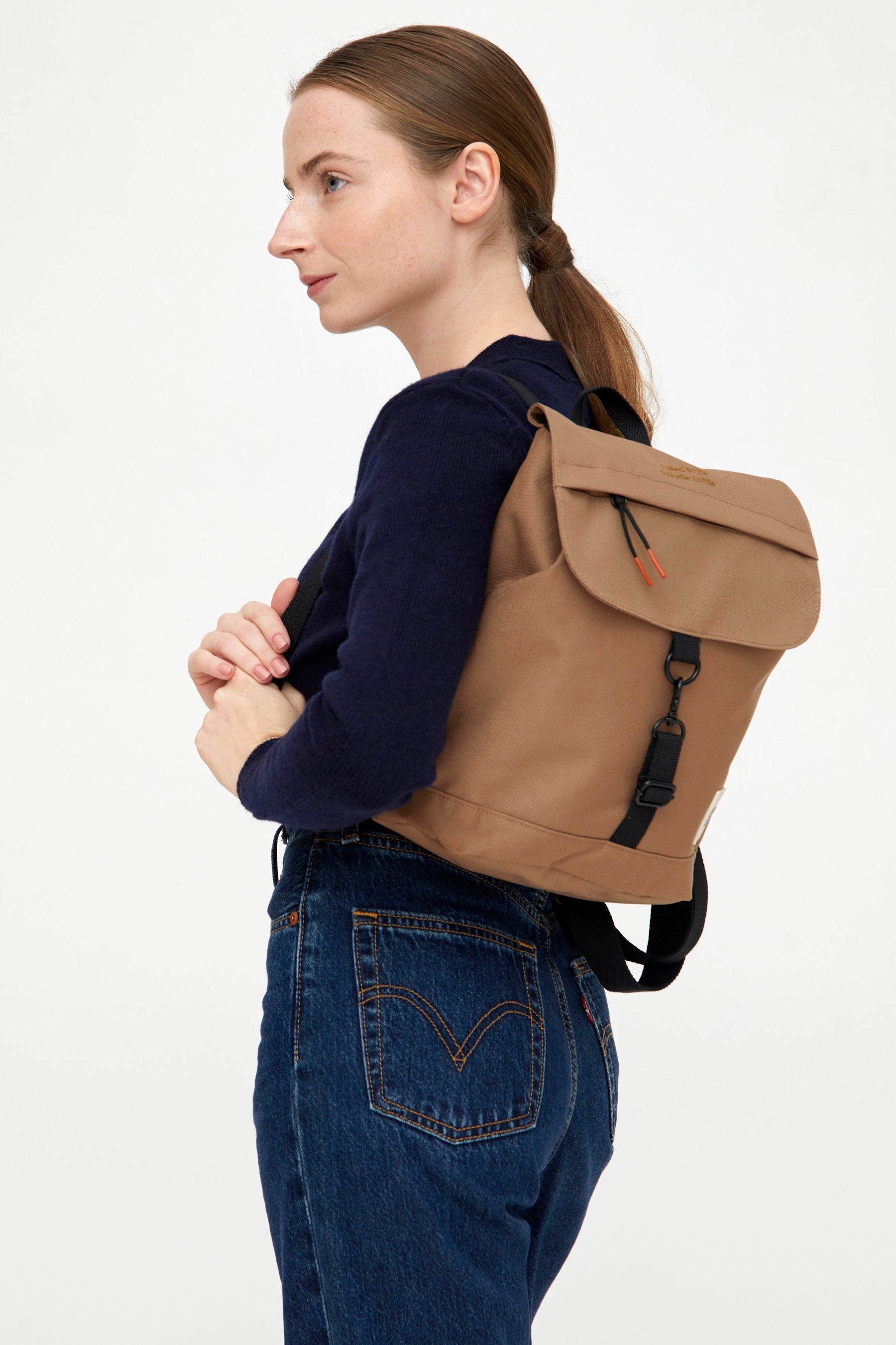 Brauner Rucksack Scout Mini aus recyceltem PET von Lefrik