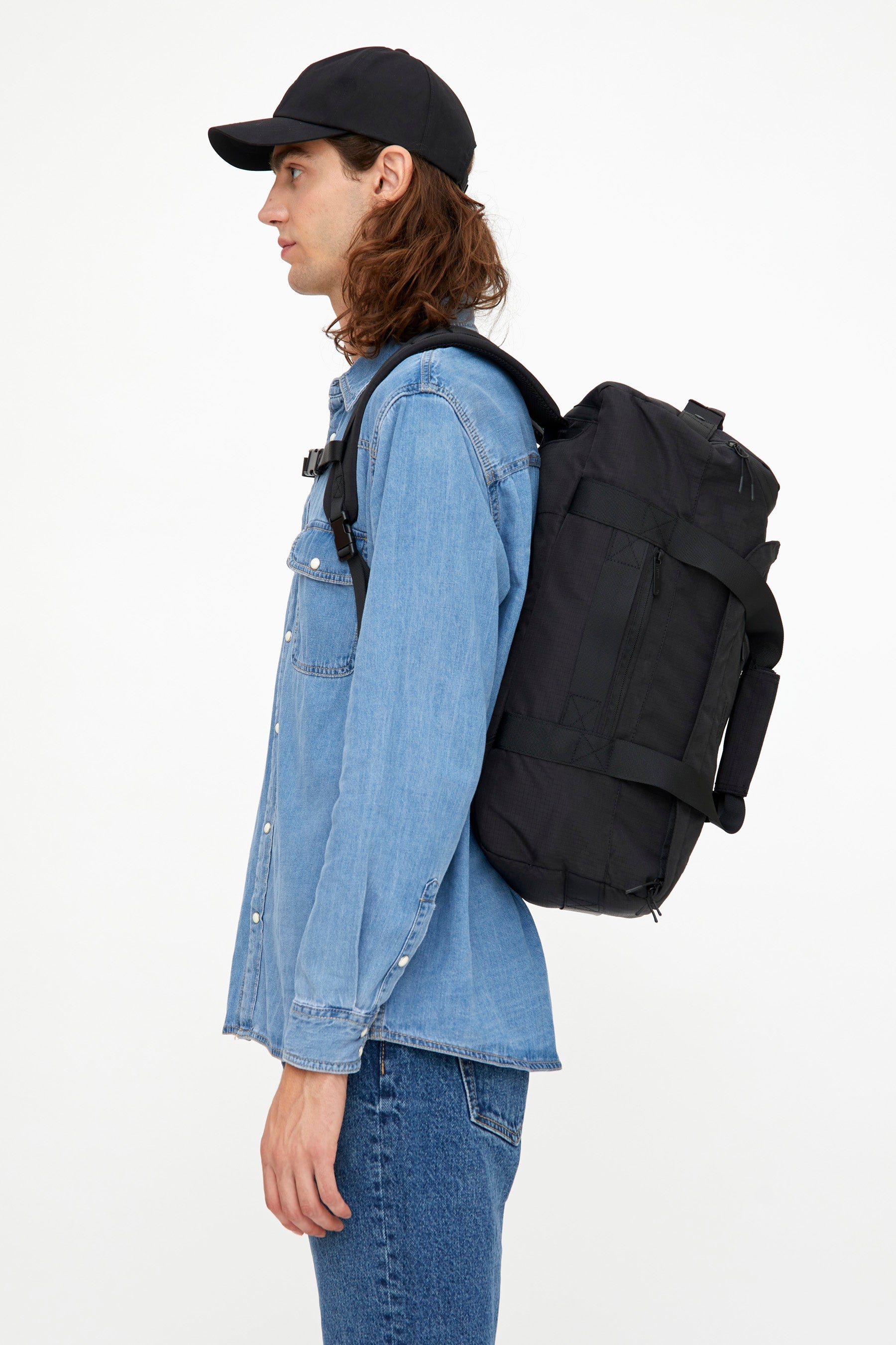 Sac à dos de voyage noir Wanderer Vandra en PET recyclé de Lefrik
