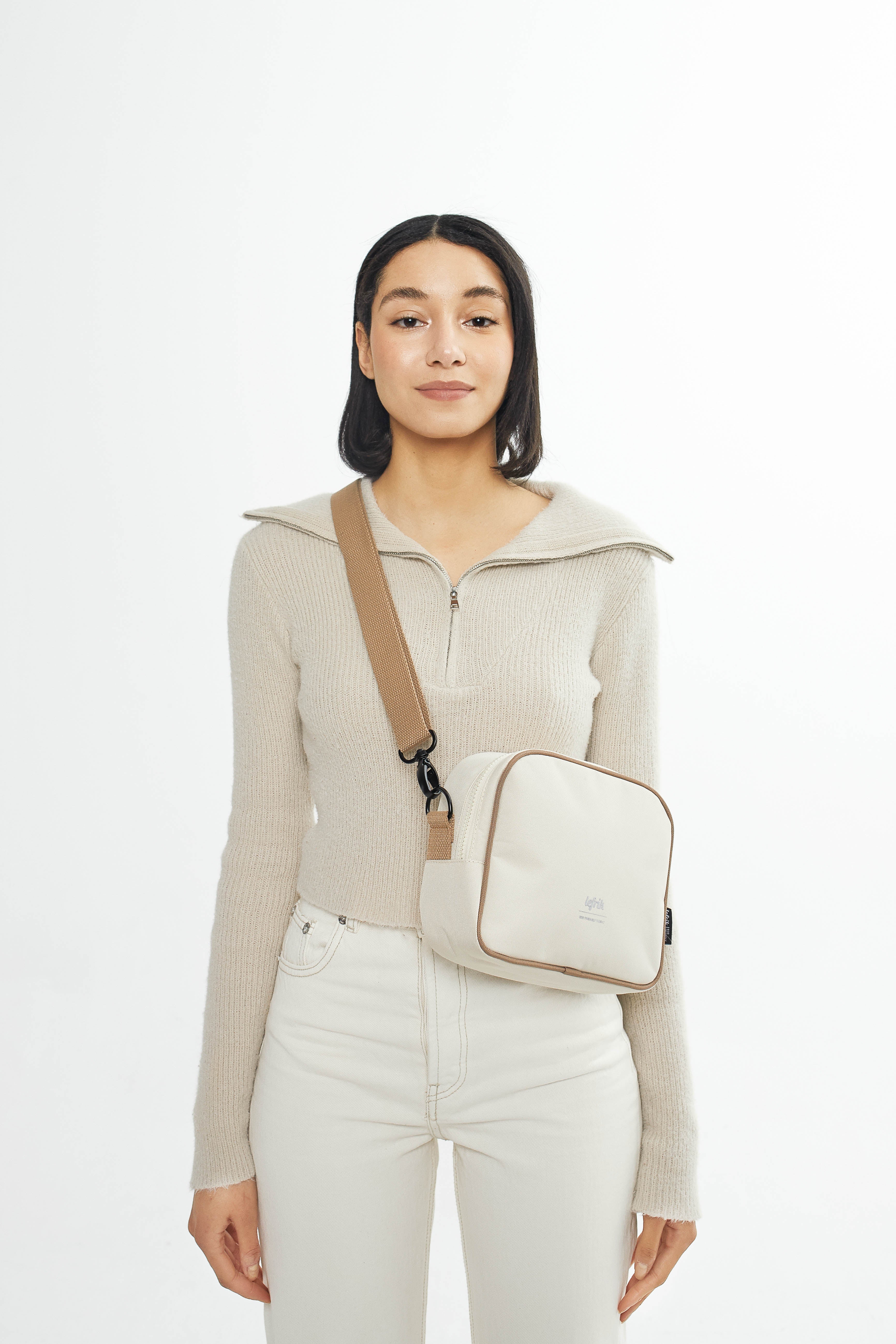 Beige corssbody bag Tokay Tech (2.5l) made from recycled PET plastic bottles