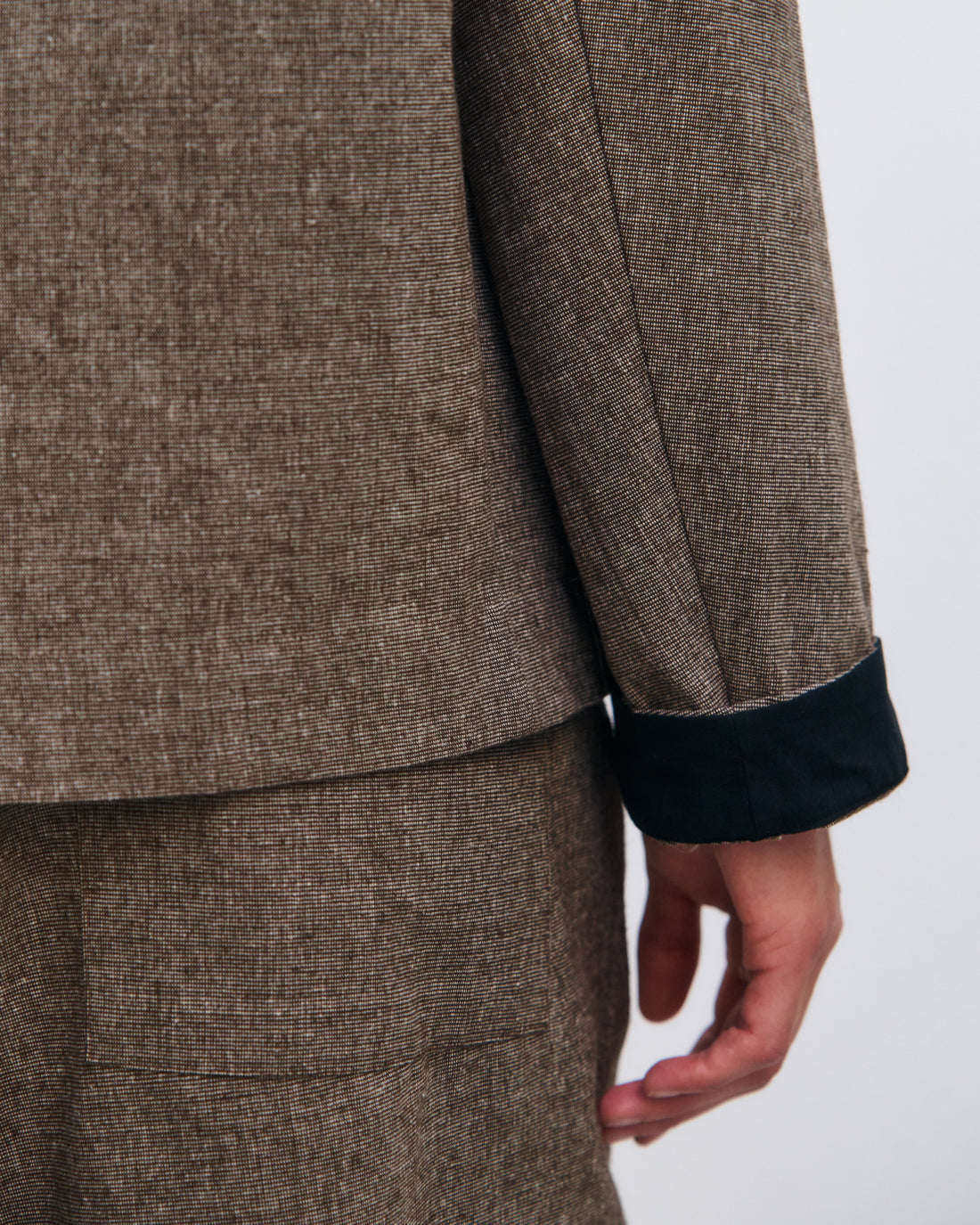 Braune leichte Jacke aus 100% Bio-Baumwolle von Rotholz