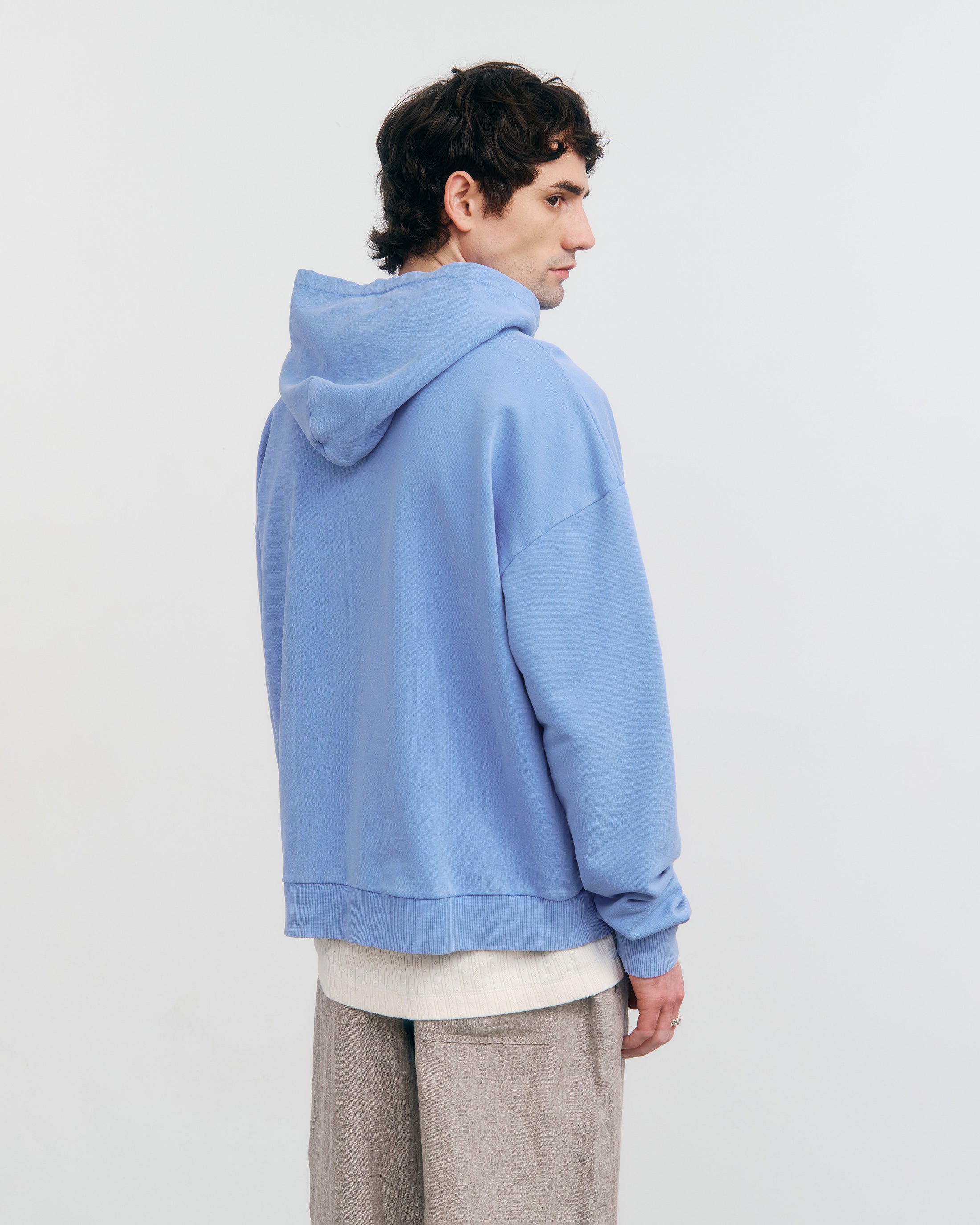 Hellblauer Hoodie aus Bio-Baumwolle von Rotholz