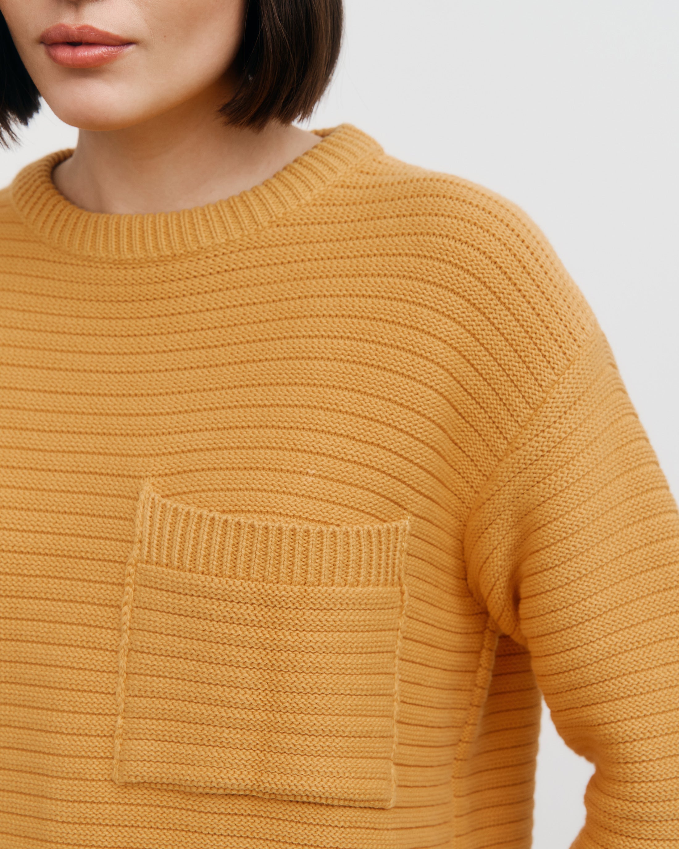 Gelber gerippter Strickpullover aus Bio-Baumwolle von Rotholz