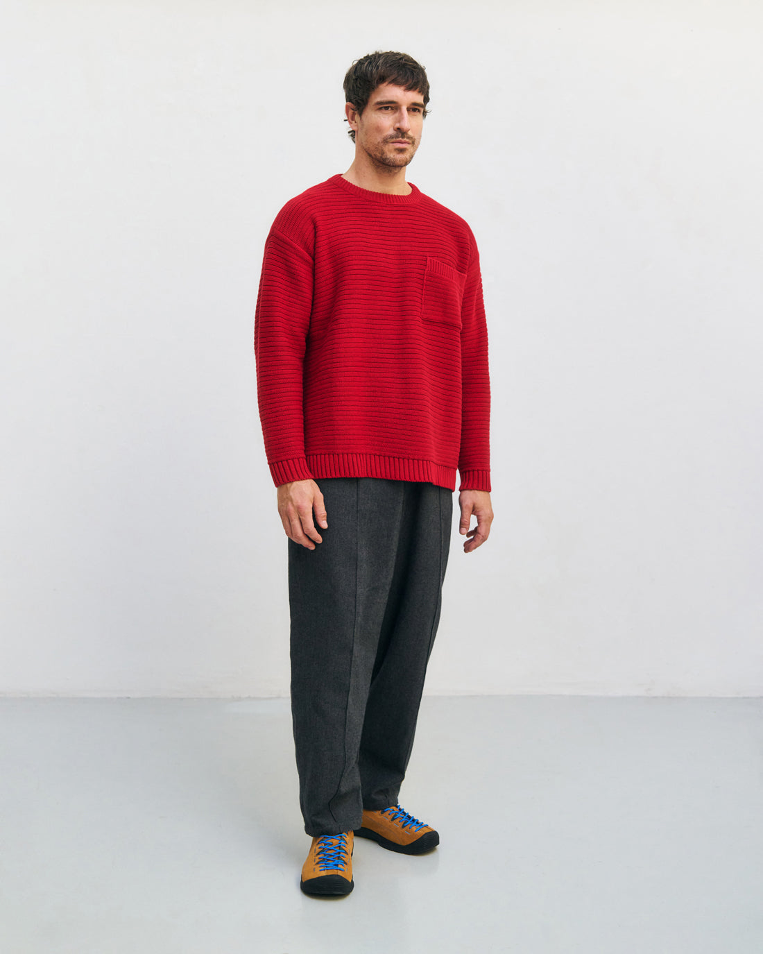 Roter Strickpullover gerippt aus 100% Bio-Baumwolle von Rotholz