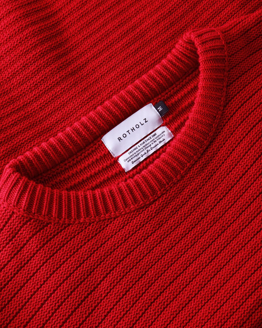Roter Strickpullover gerippt aus 100% Bio-Baumwolle von Rotholz
