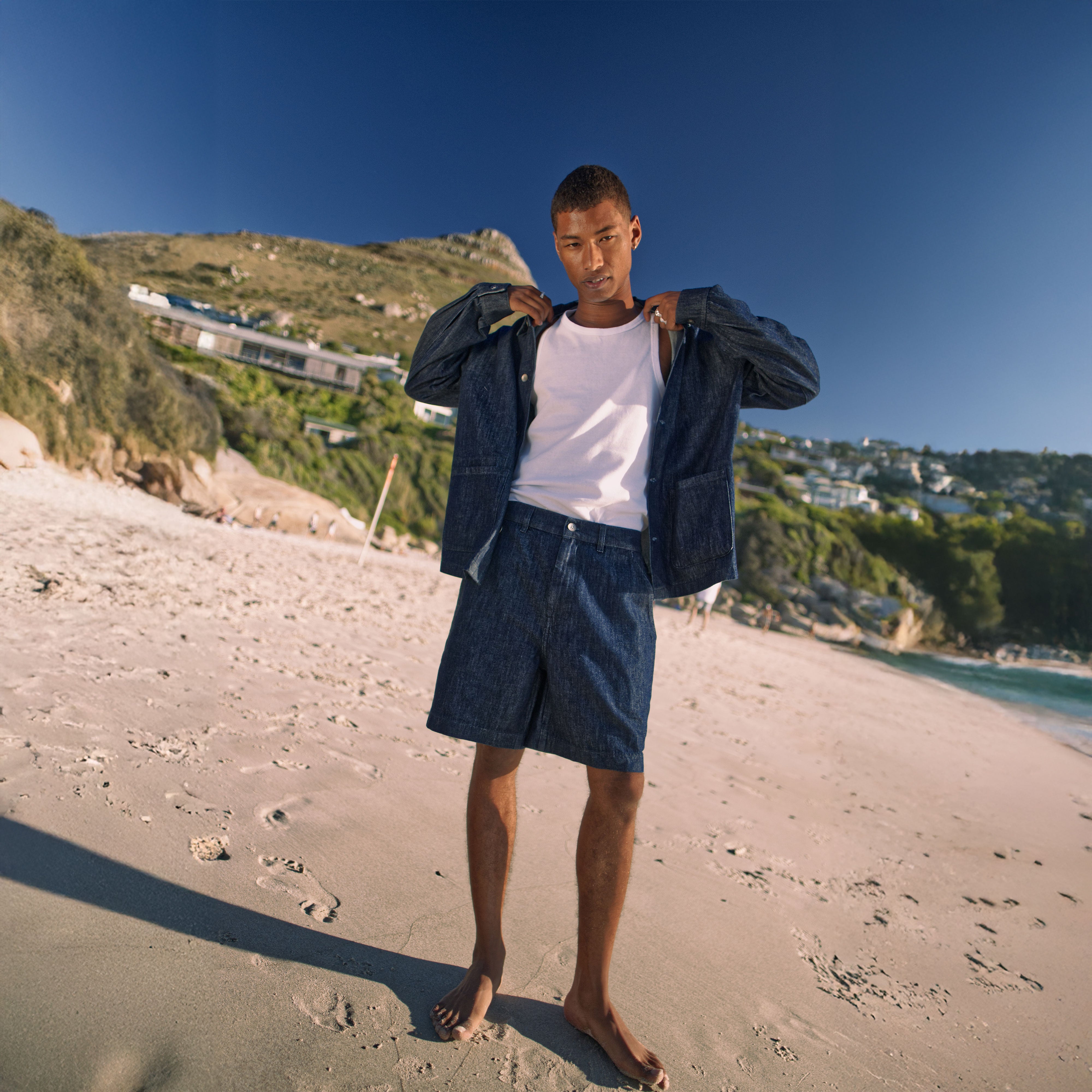 Dark blue SHORTY shorts made from organic cotton by Dawn Denim