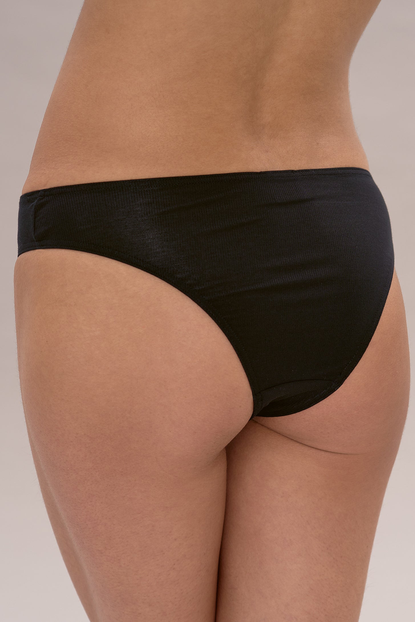 Comfortable, super soft, nicely shaped slip