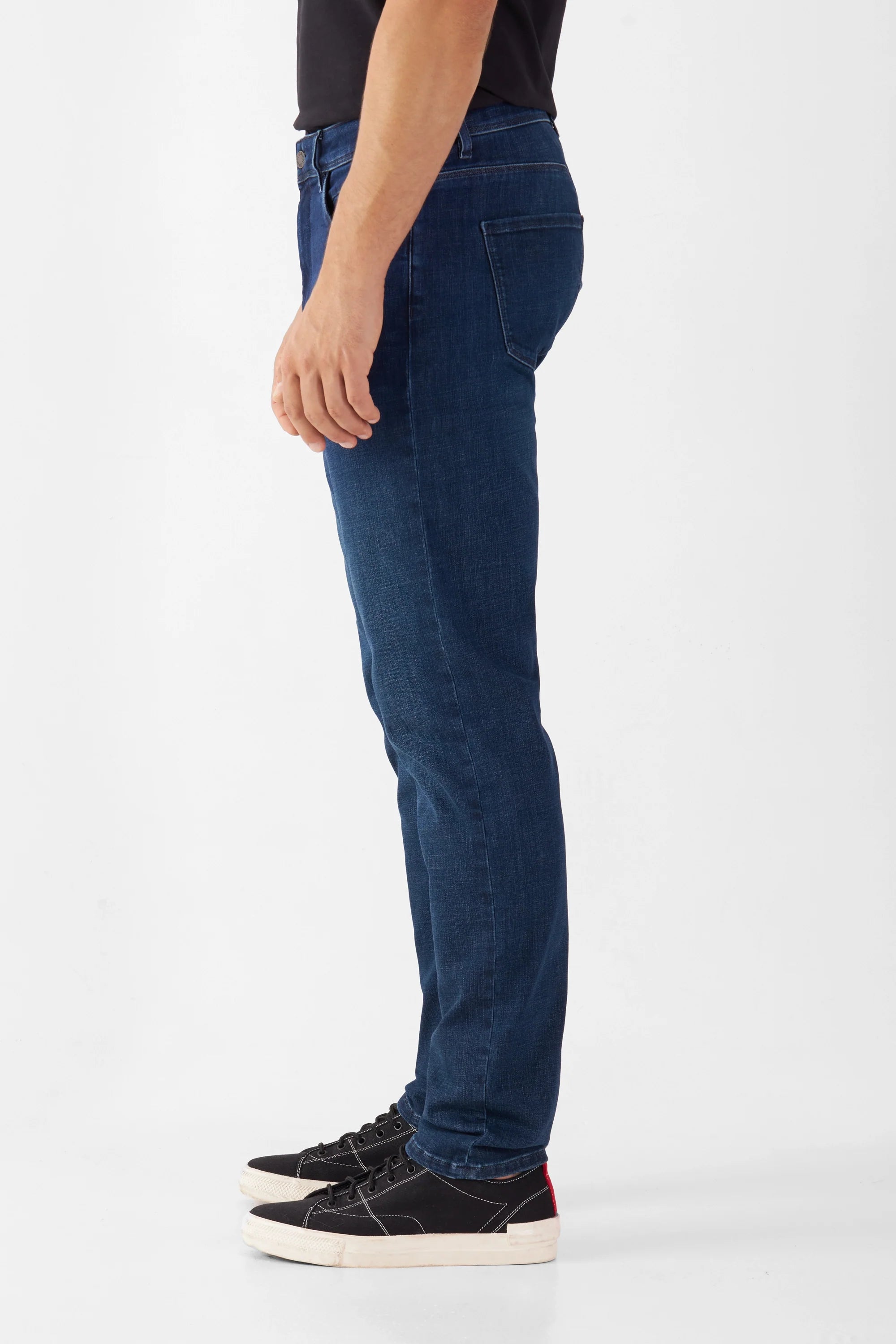 Dark blue jeans MORROW made of organic cotton by Dawn Denim