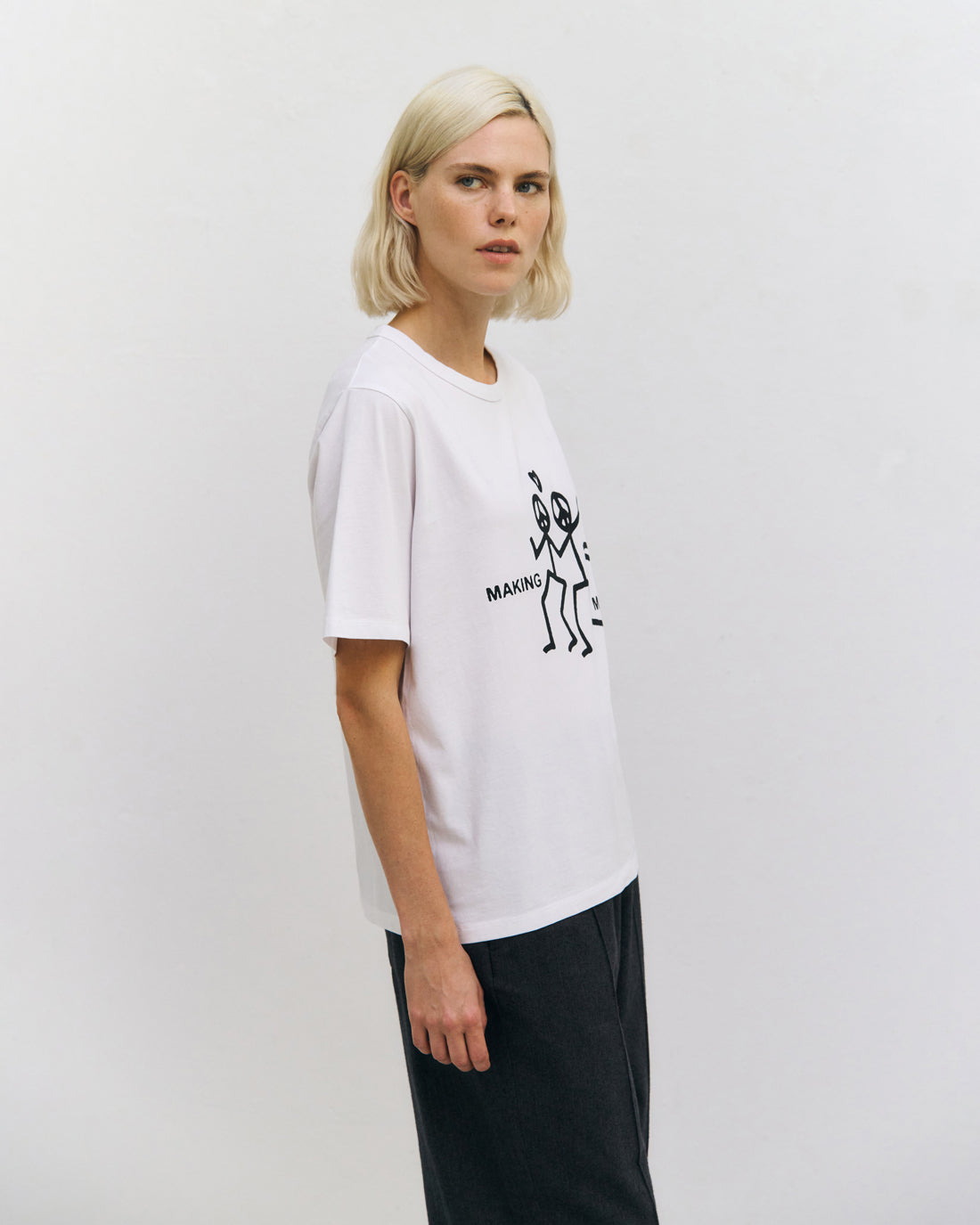 T-shirt blanc Making Moves en 100 % coton biologique de Rotholz