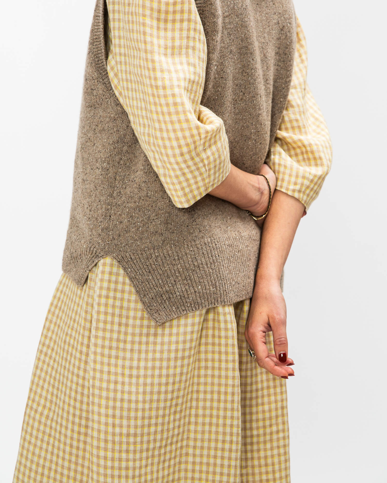 Gilet pull marron clair en mélange de laine et soie de Matona