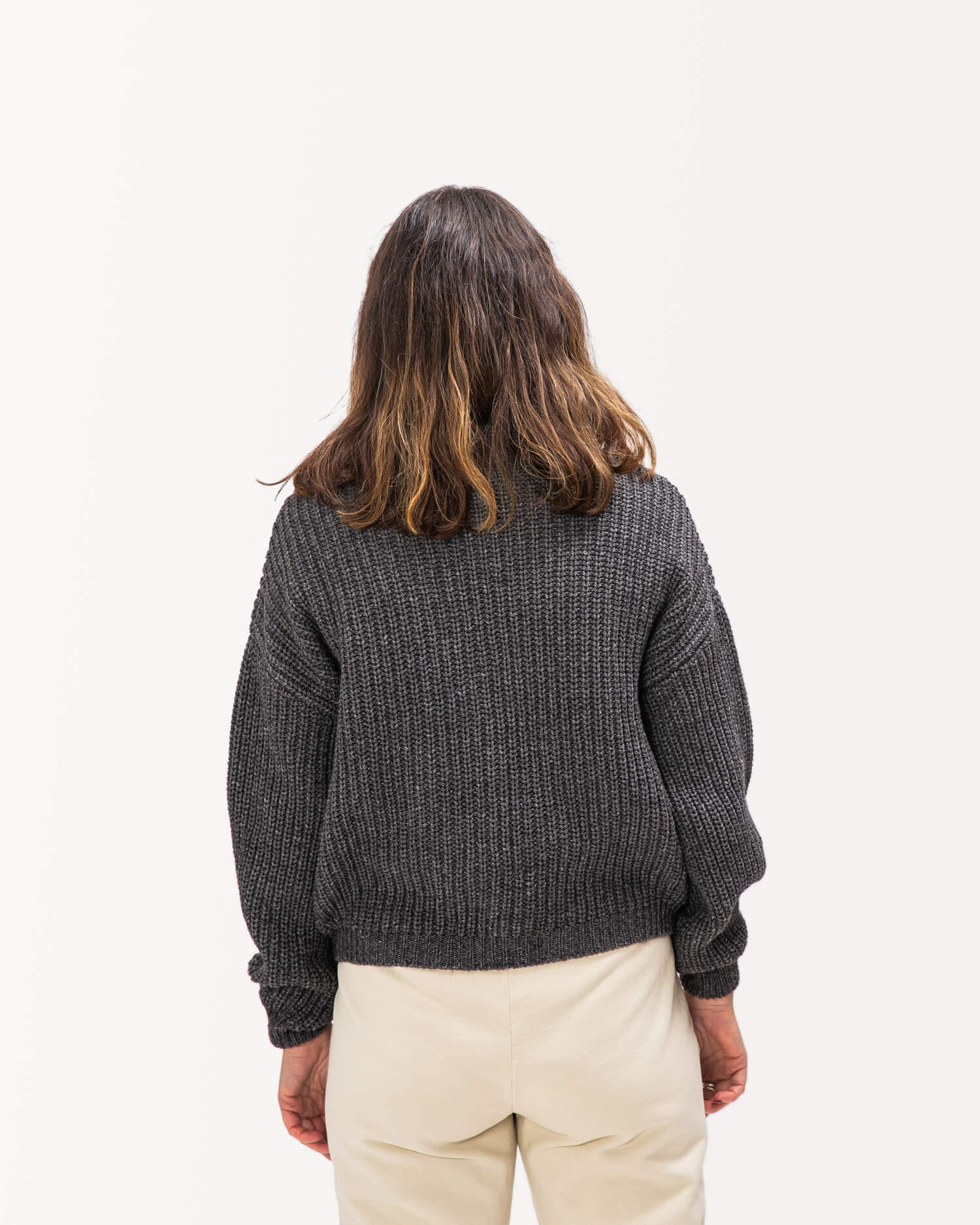 Dark grey cardigan made of organic cotton & merino wool by Matona