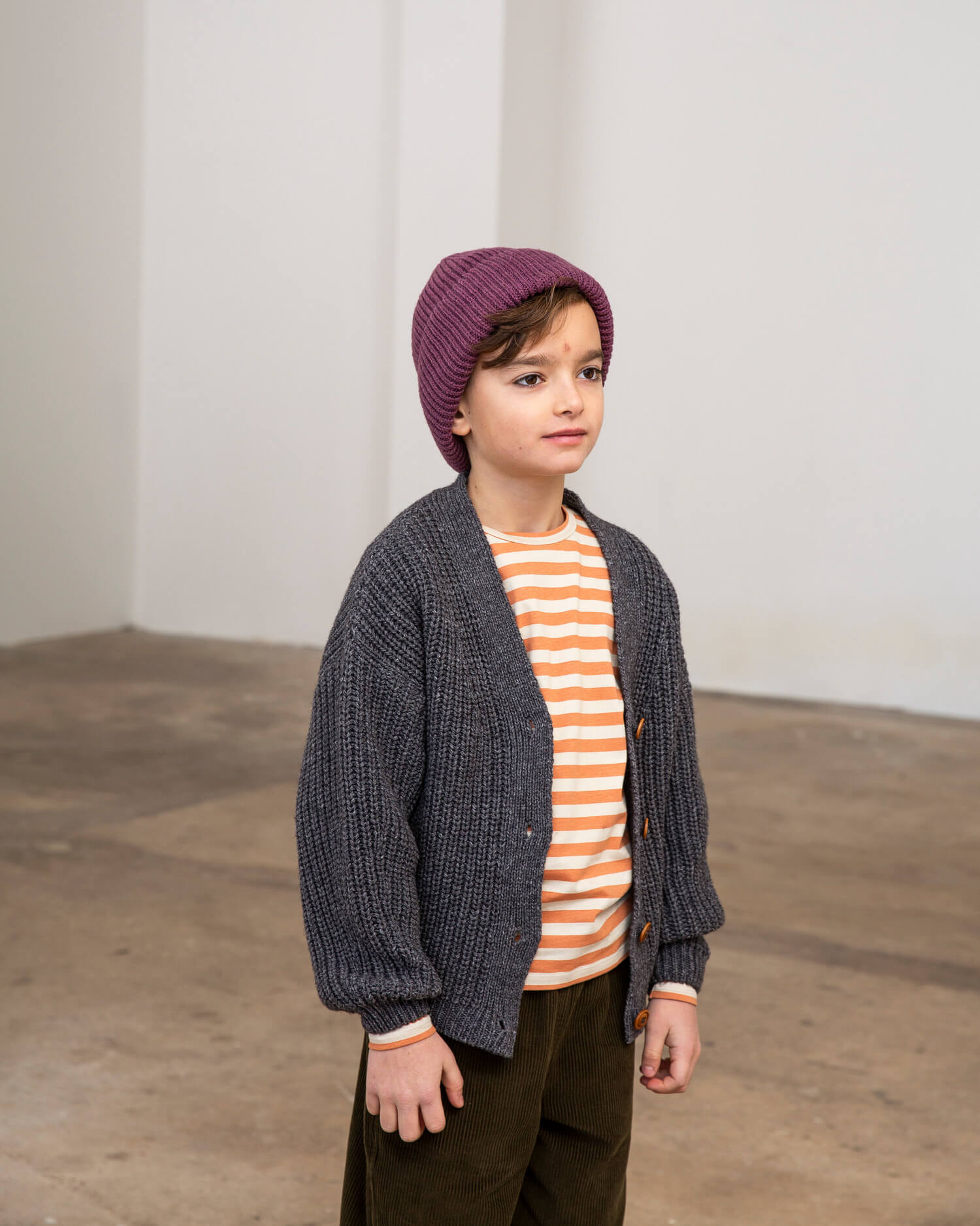 Dunkelrote Mütze aus Bio-Baumwolle & Merinowolle von Matona