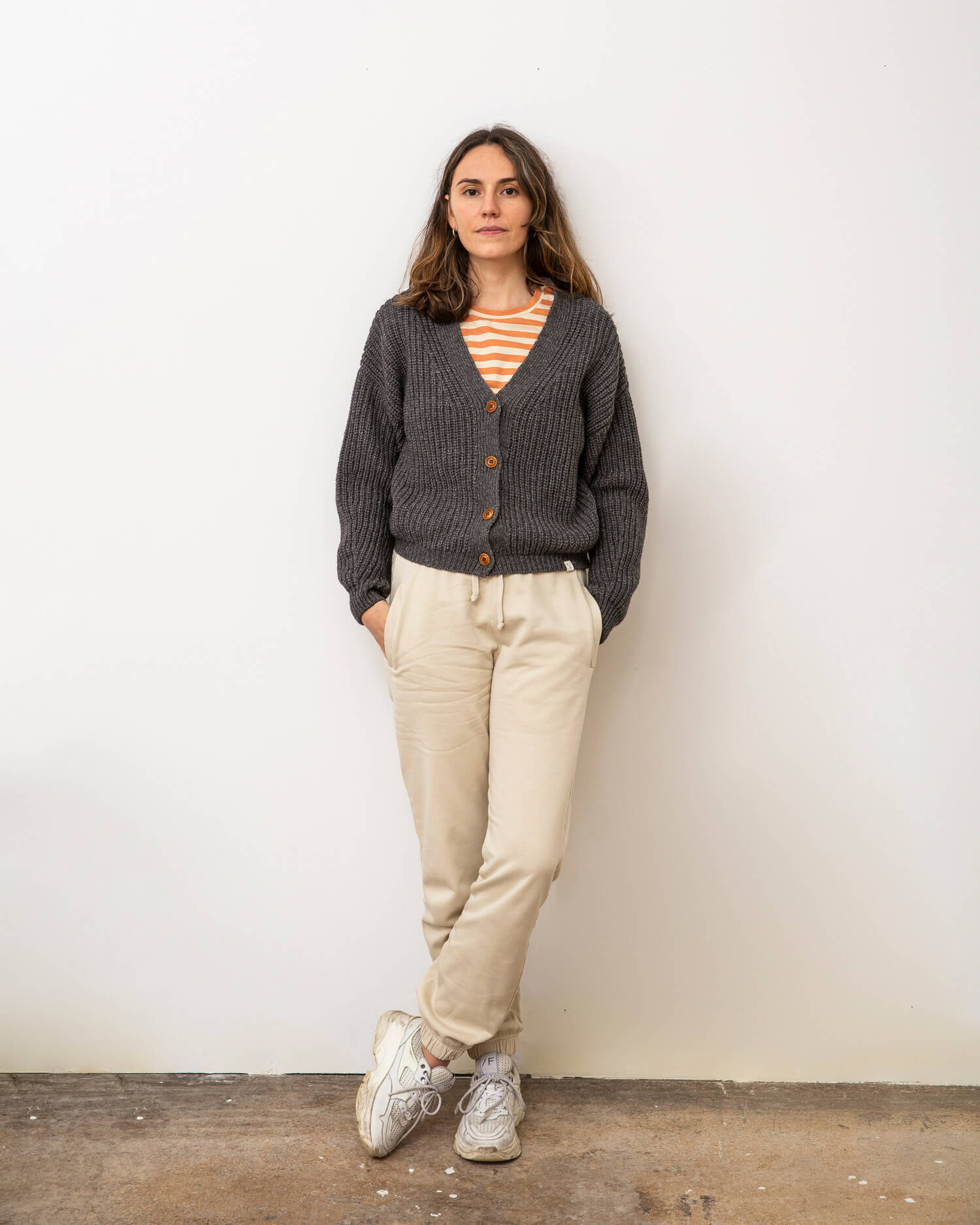 Dark grey cardigan made of organic cotton & merino wool by Matona