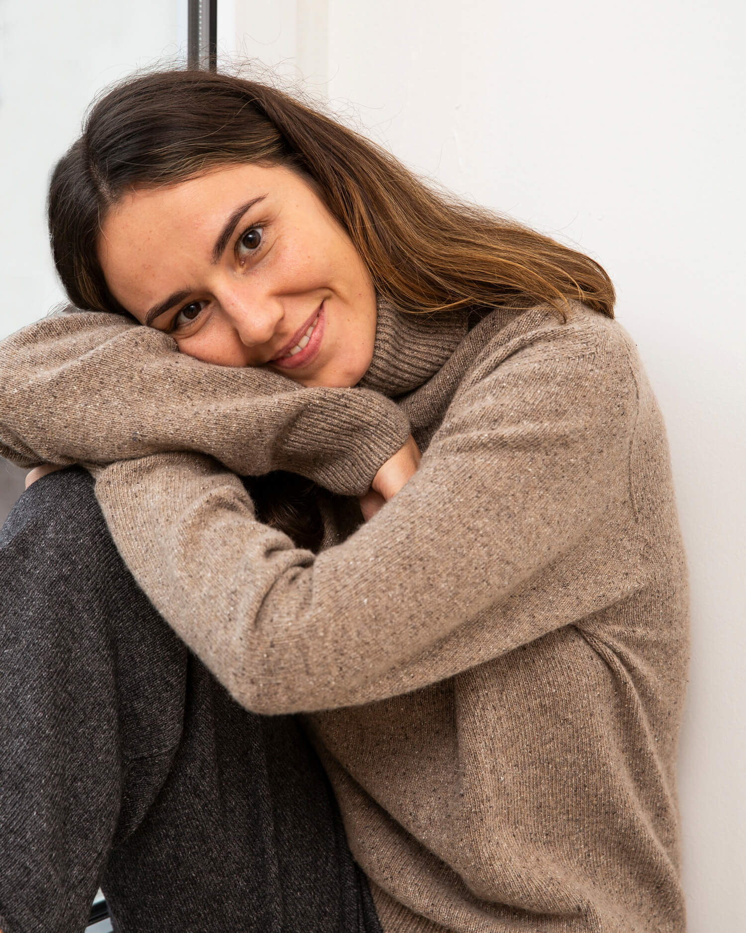 Brown wool & silk turtleneck sweater by Matona