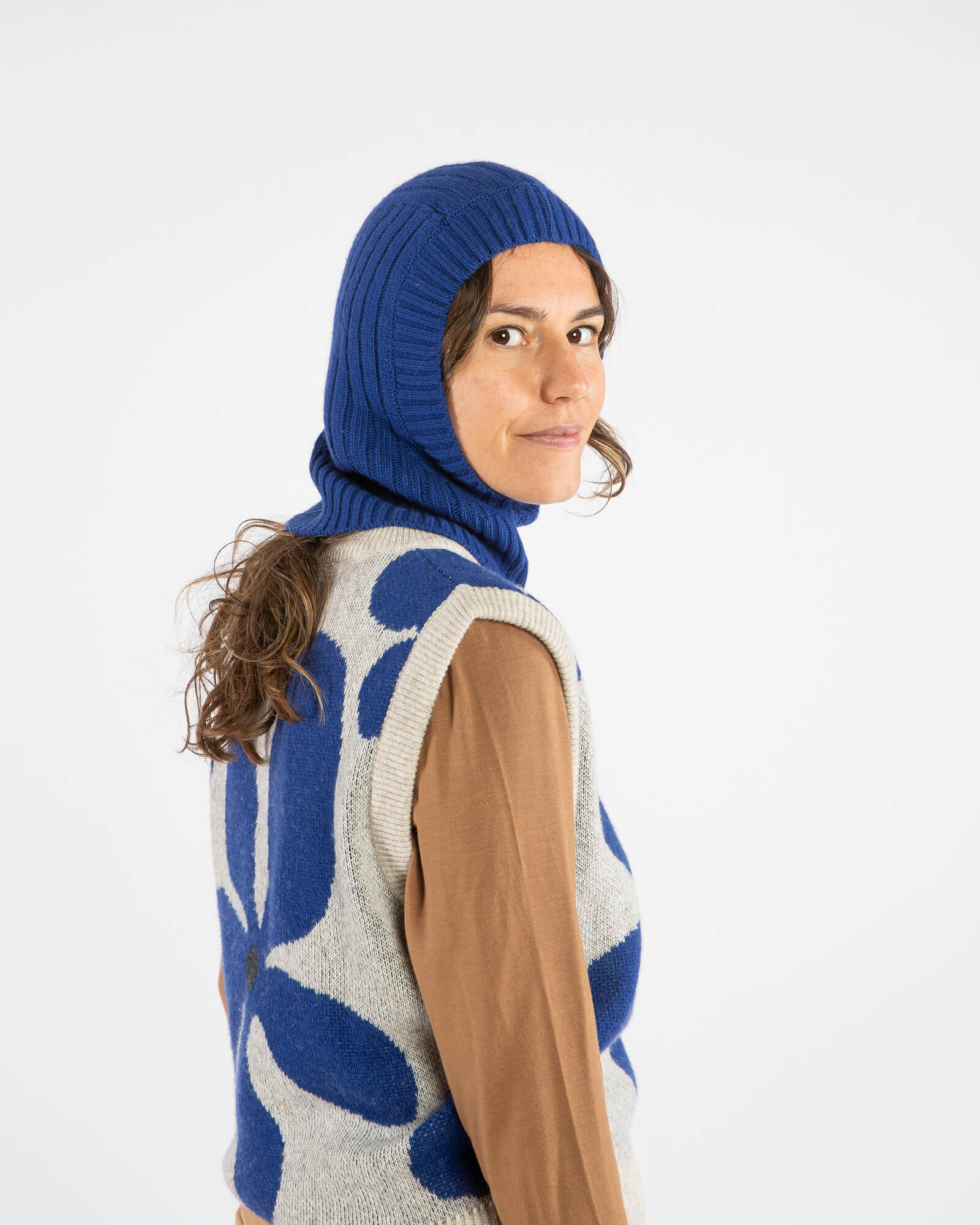 Blaue Balaclava azure aus Bio-Baumwolle von Matona