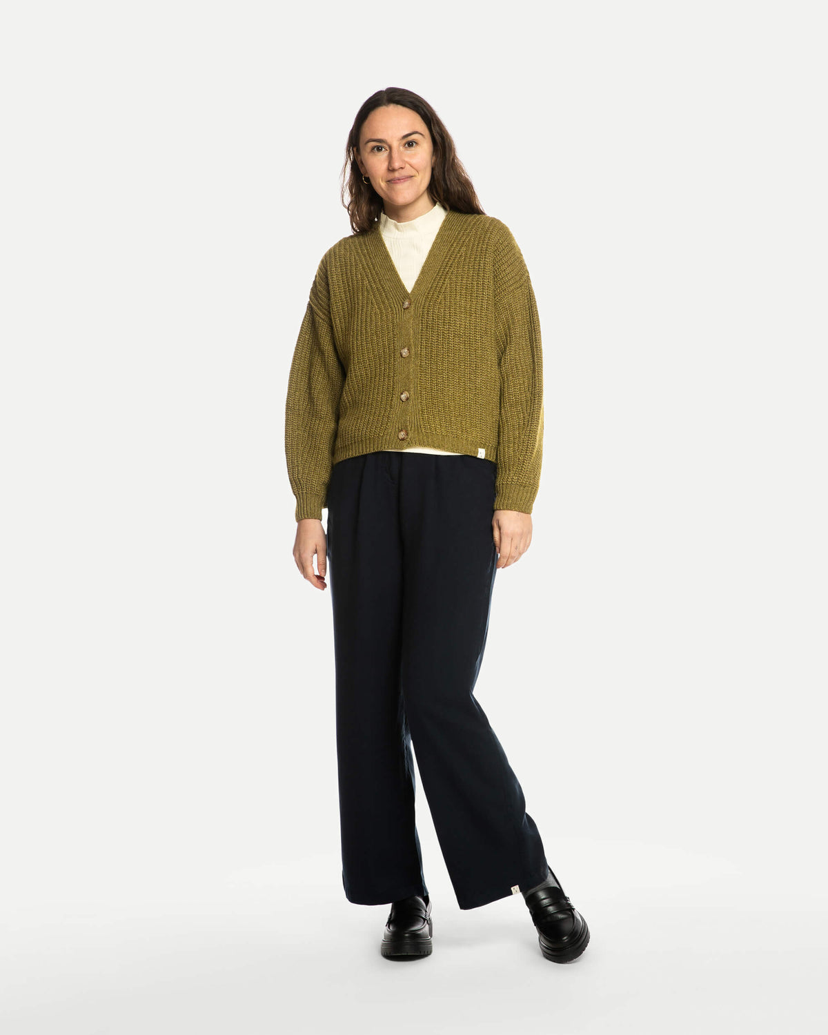 Grüne Strickjacke aus Bio-Wolle von Matona