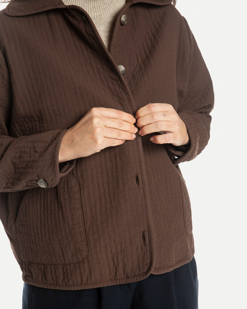 Braune Jacke Quilted aus 100% recycelter Baumwolle von Matona