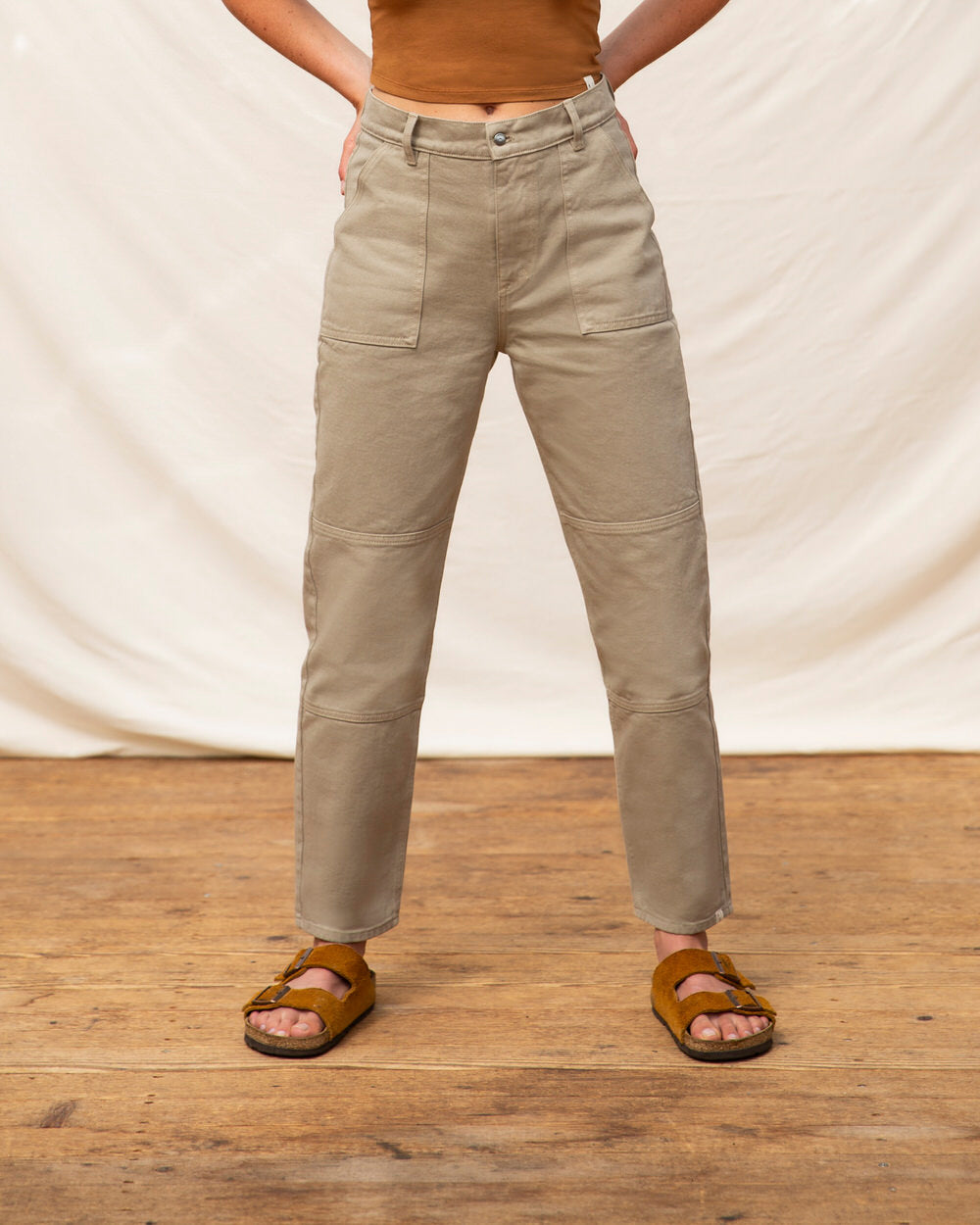 Pantalon droit beige sauge sauvage en coton biologique de Matona