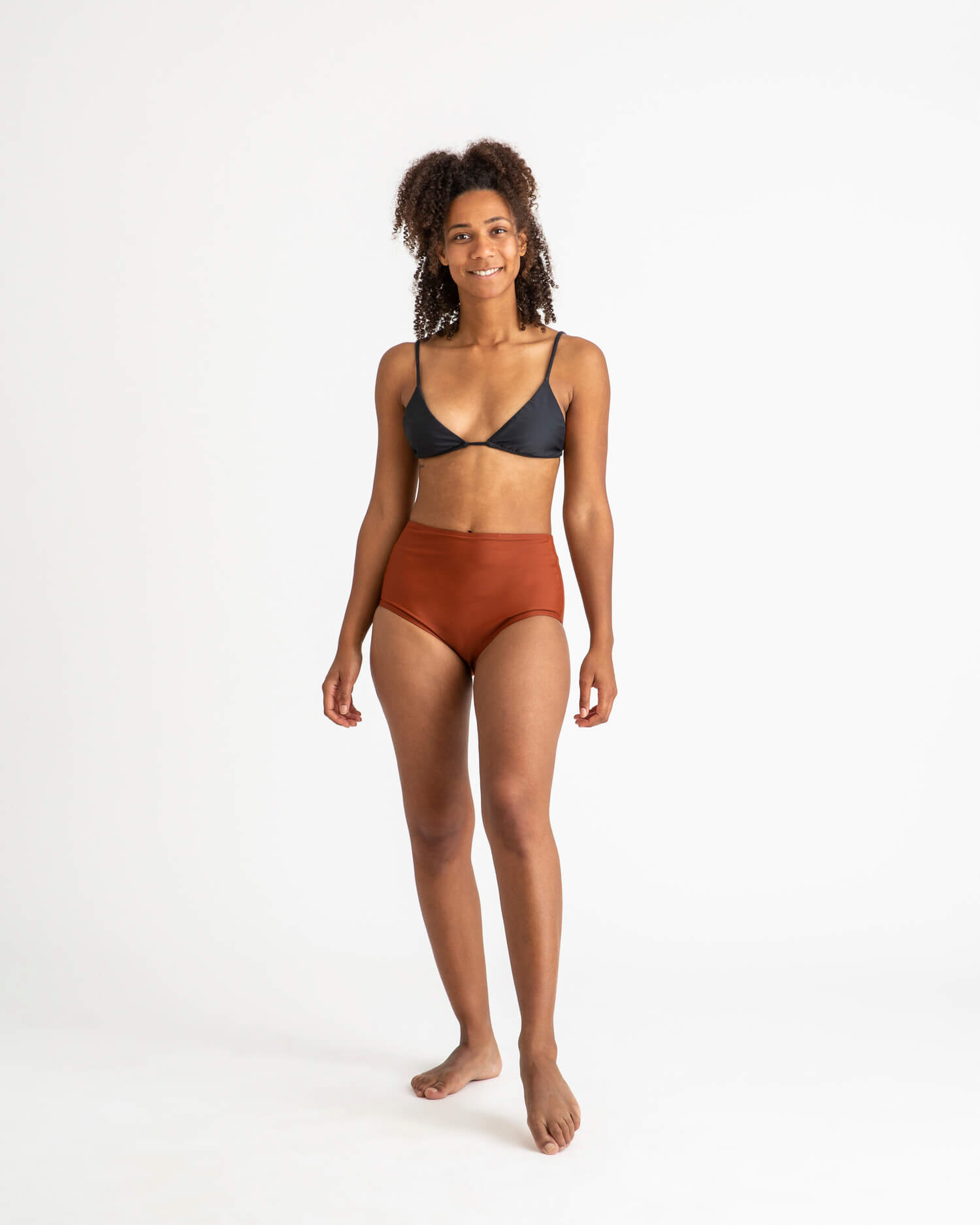 Red-brown bikini bottom made from recycled polyamide from Matona
