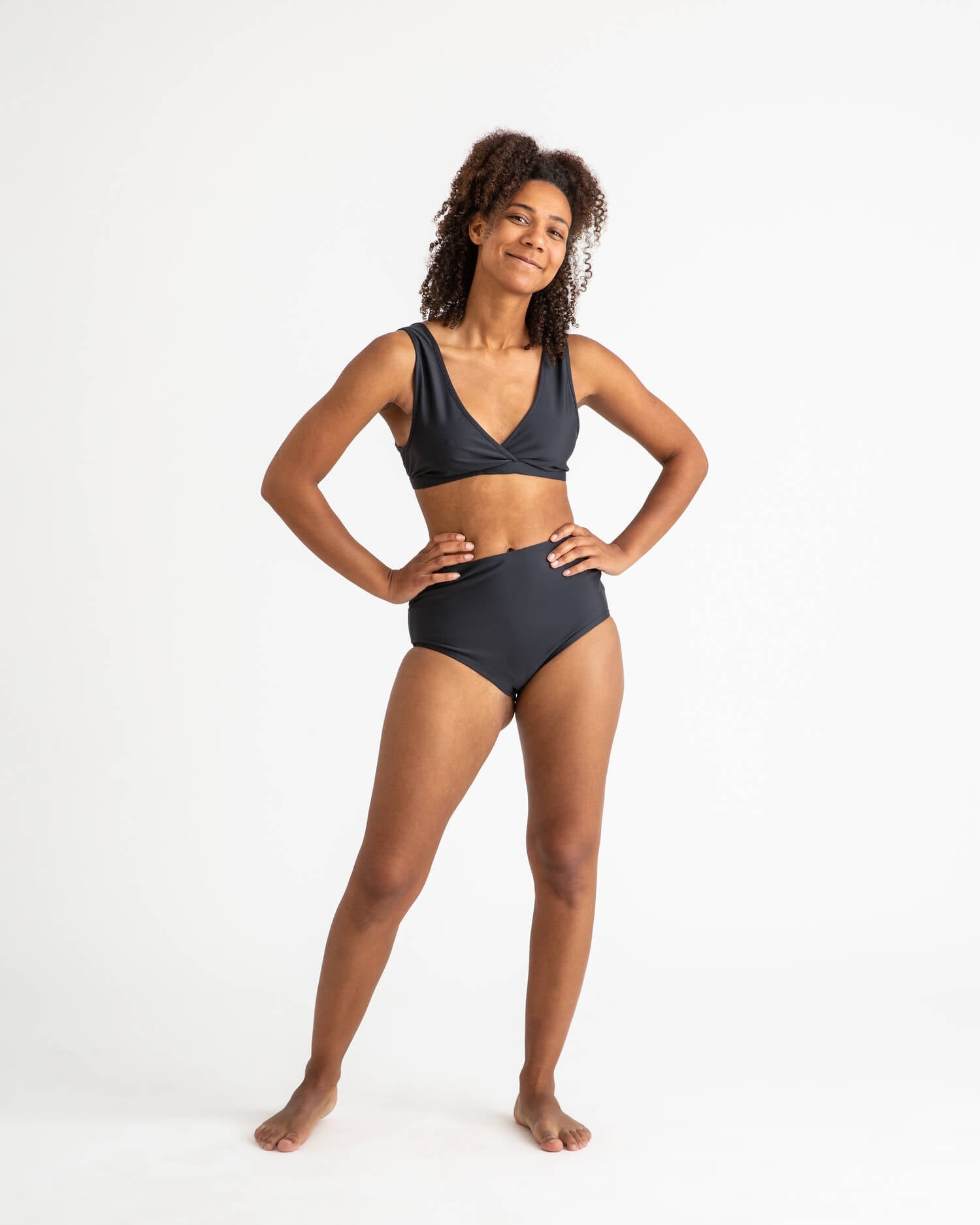 Black bikini bottom made from recycled polyamide from Matona