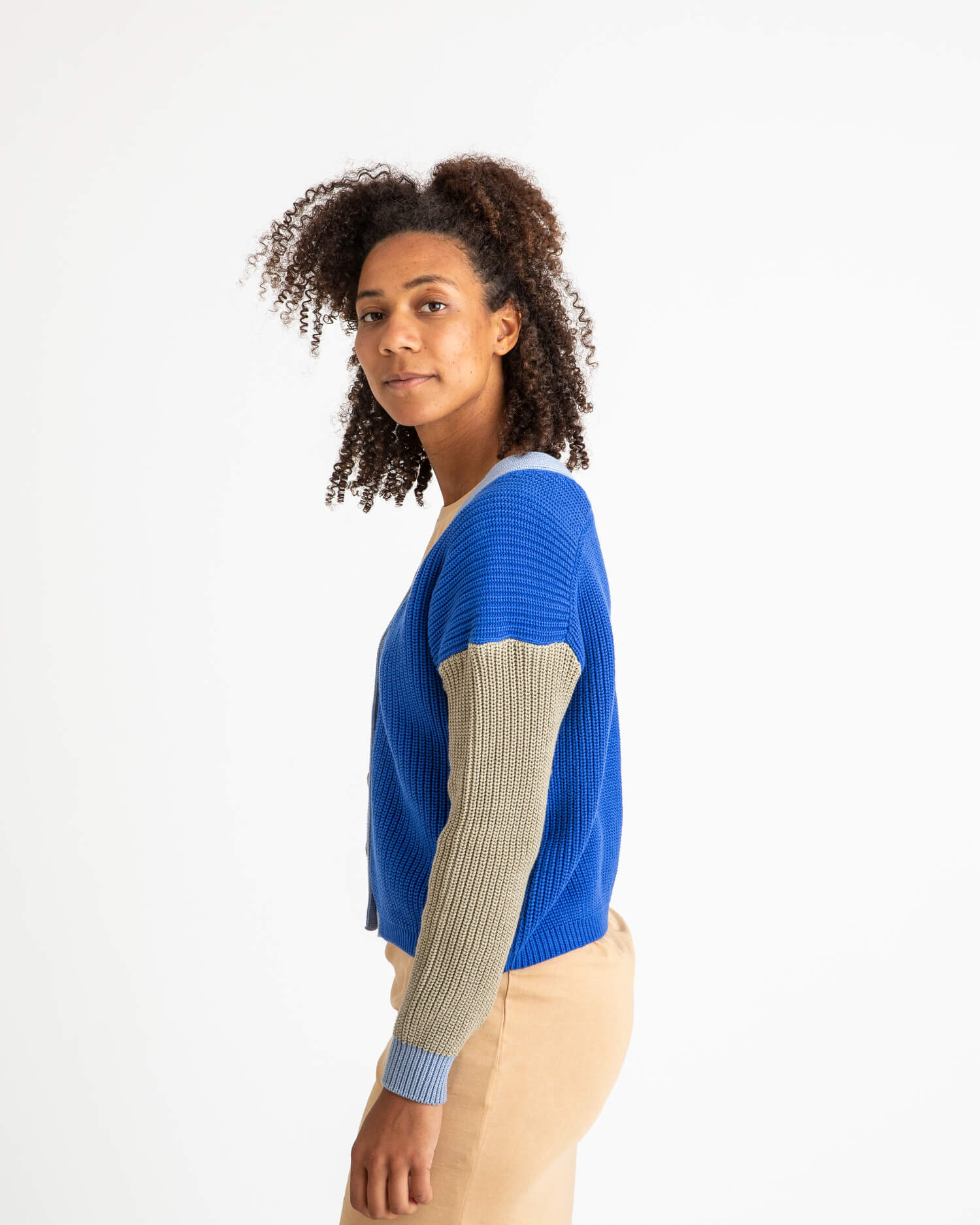 Colorful cardigan made from 100% organic cotton from Matona