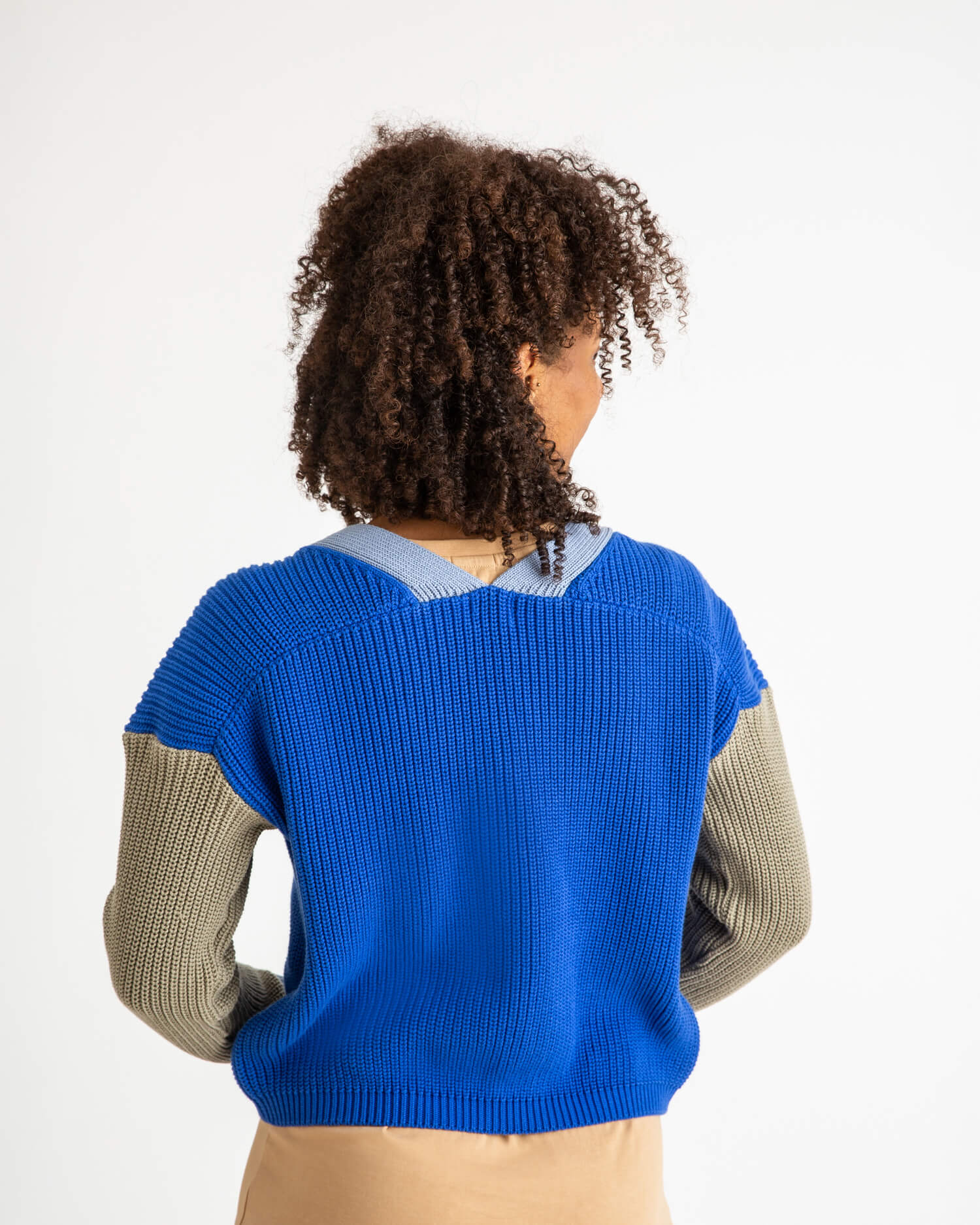 Colorful cardigan made from 100% organic cotton from Matona