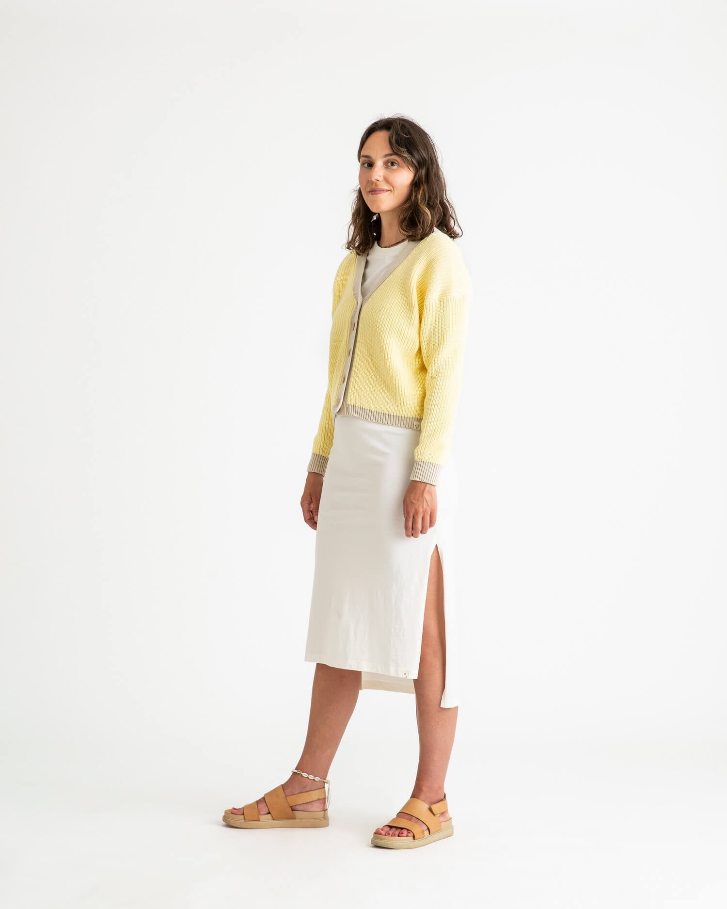 Yellow-beige cardigan made from 100% organic cotton from Matona