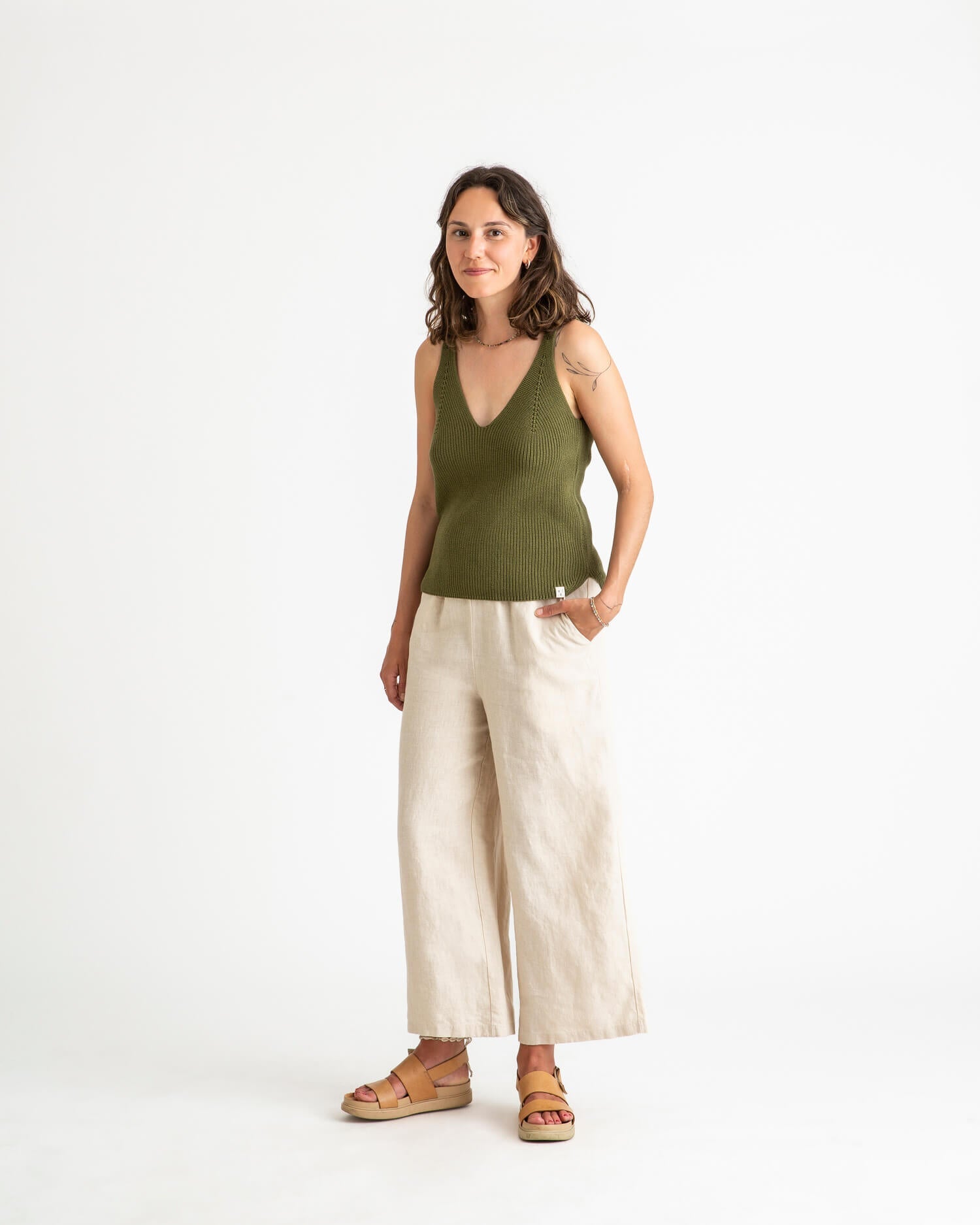 Grünes, gestricktes Tanktop aus 100% Bio-Baumwolle von Matona