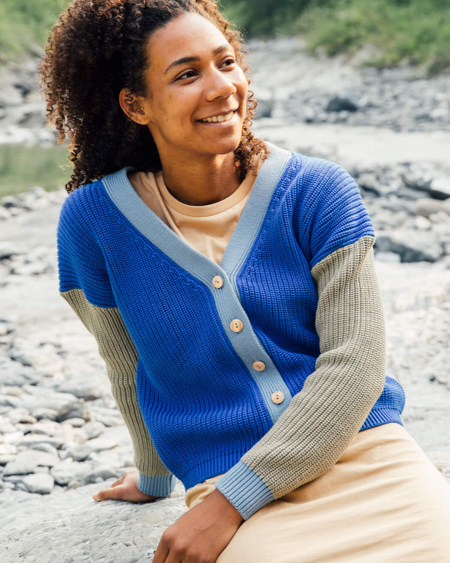 Colorful cardigan made from 100% organic cotton from Matona