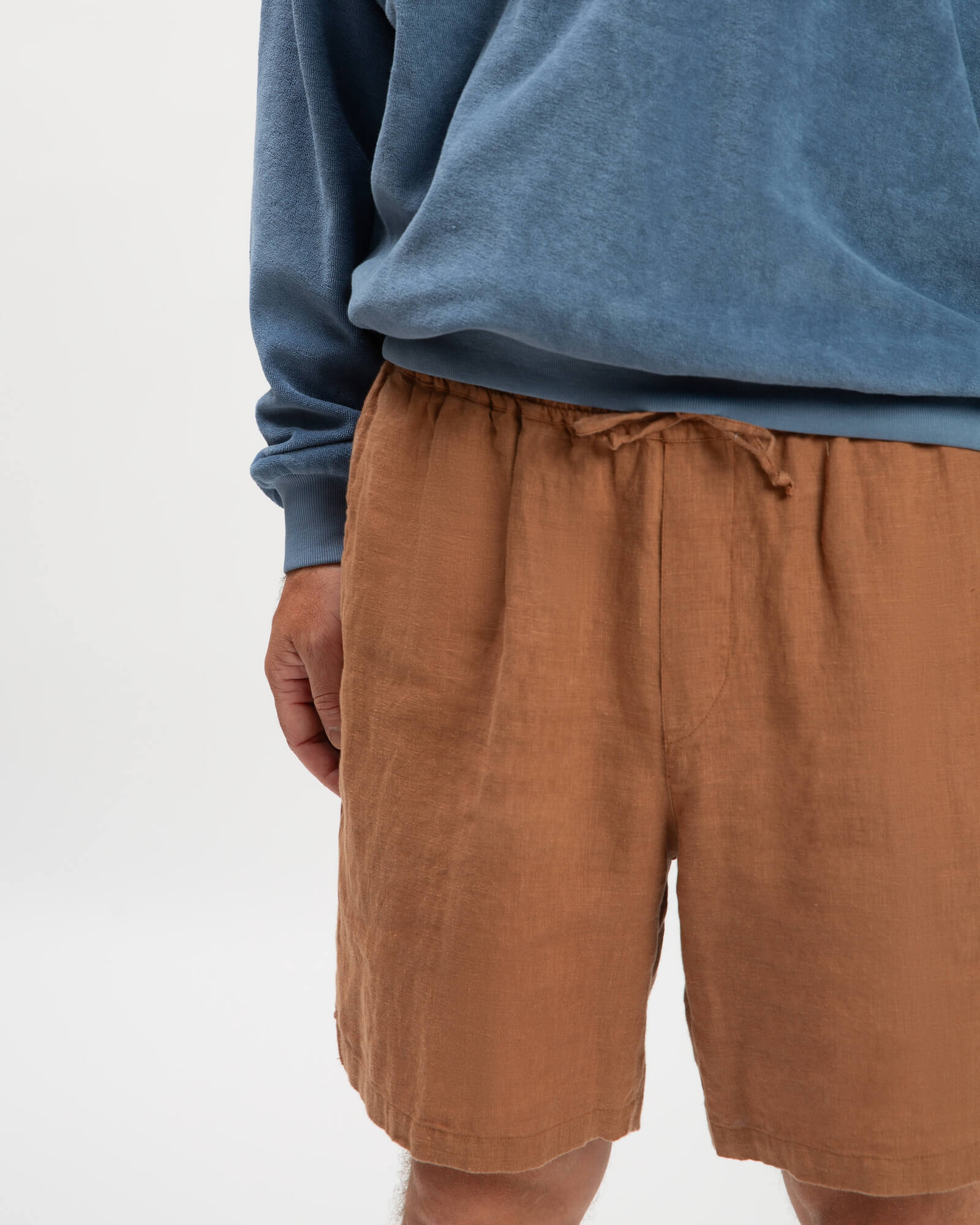 Braune Shorts aus Leinen von Matona